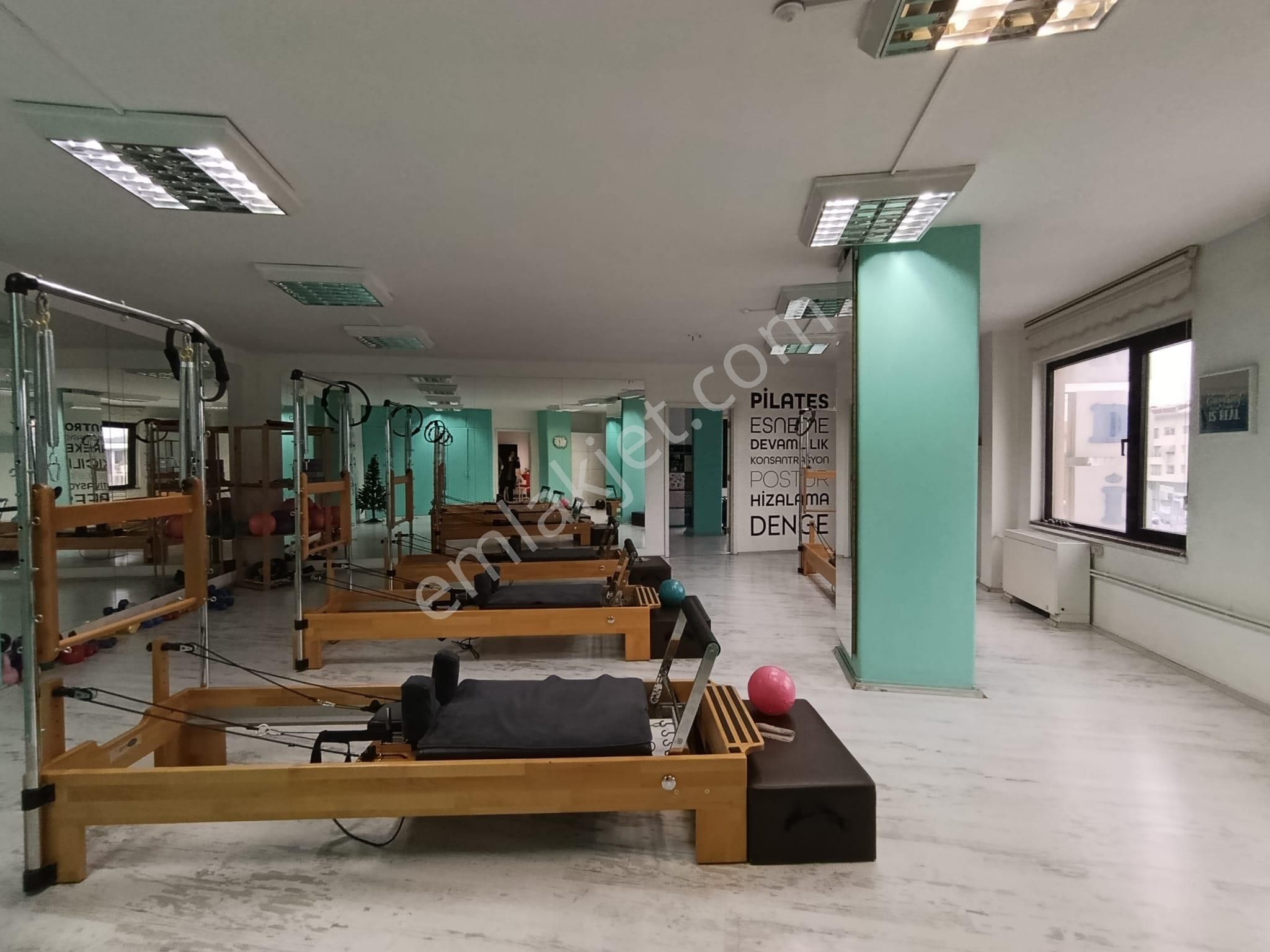 Bahçelievler Ünverdi İş Merkezinde Kiralık Ofis Katı - Görsel 7