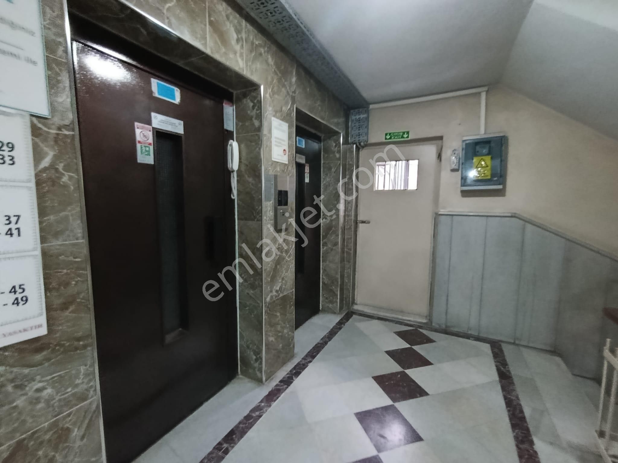 Bahçelievler Ünverdi İş Merkezinde Kiralık Ofis Katı - Görsel 4