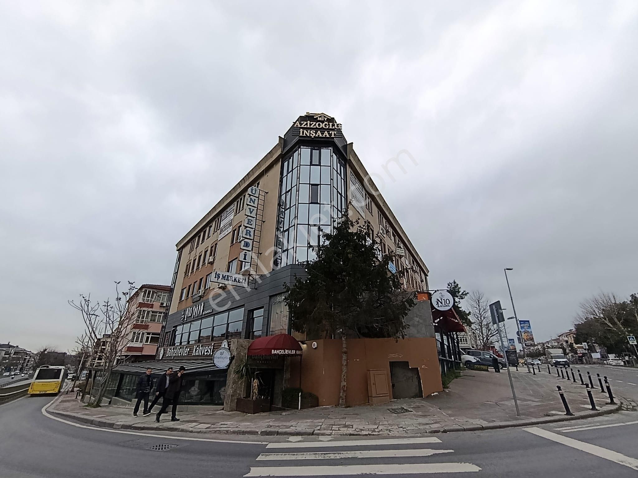 Bahçelievler Ünverdi İş Merkezinde Kiralık Ofis Katı