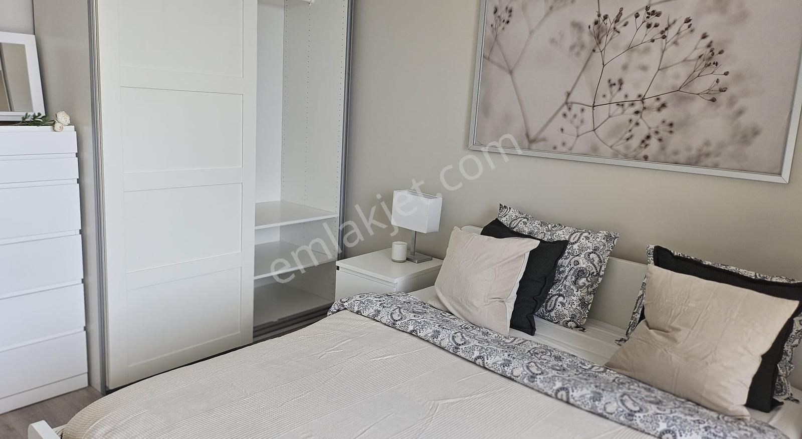 Allsancak Sitesi Büyük Tip Eşyalı 1+1 Satılık Daire - Görsel 2