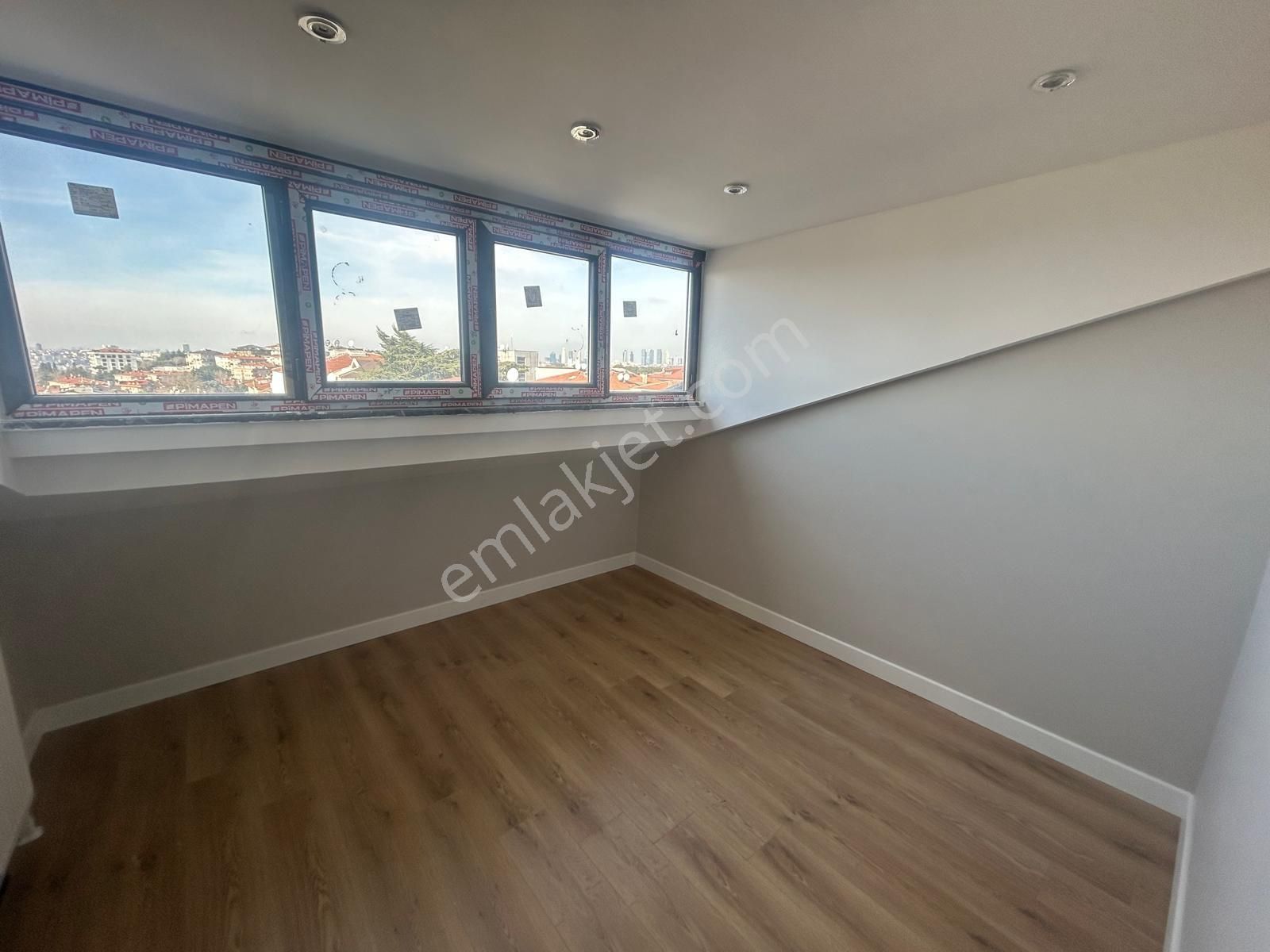 Üsüdar İcadiye'de 3+2 Deniz Manzaralı Merkezi Lüks Dubleks Daire - Görsel 25