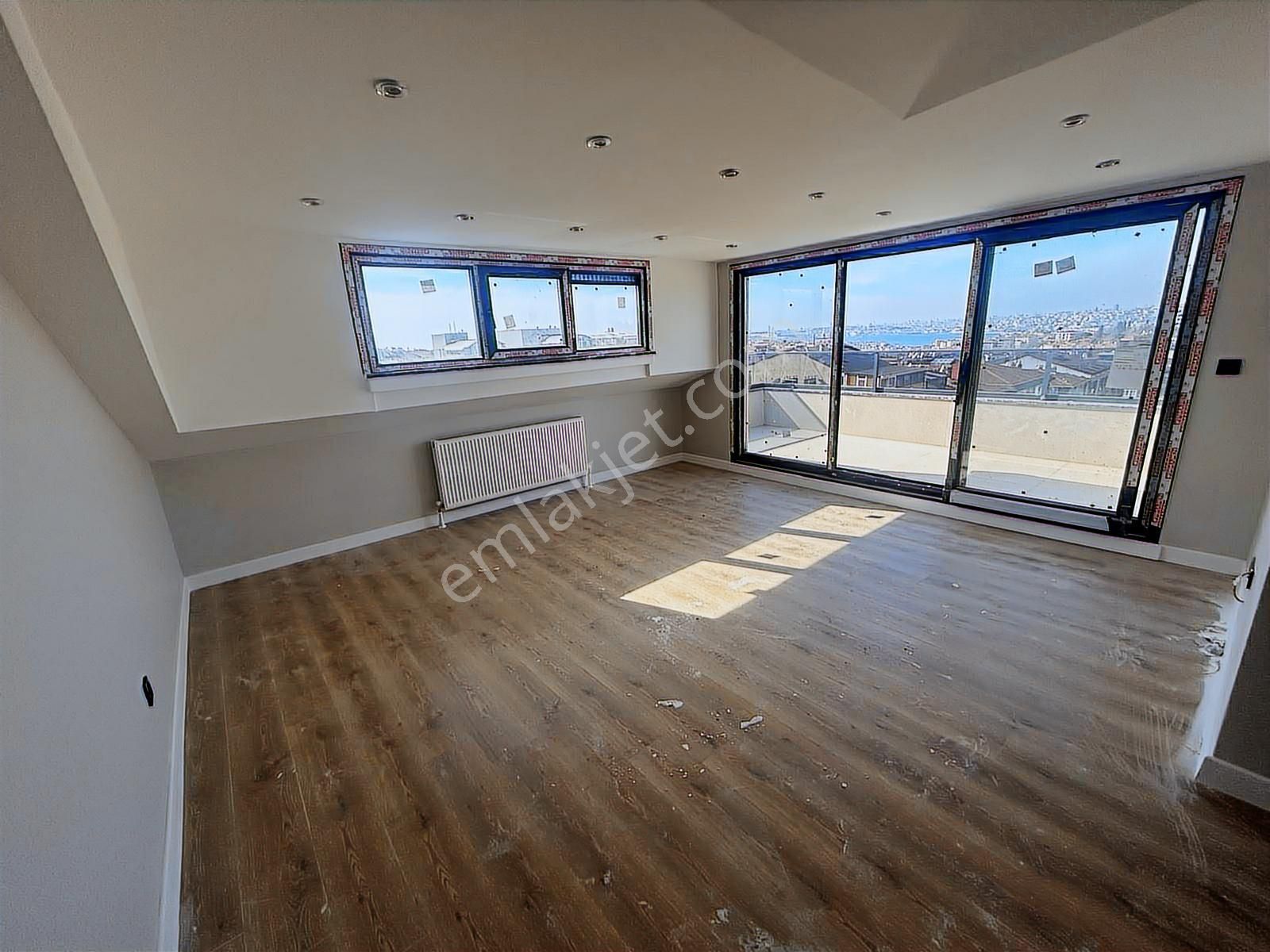 Üsüdar İcadiye'de 3+2 Deniz Manzaralı Merkezi Lüks Dubleks Daire - Görsel 17