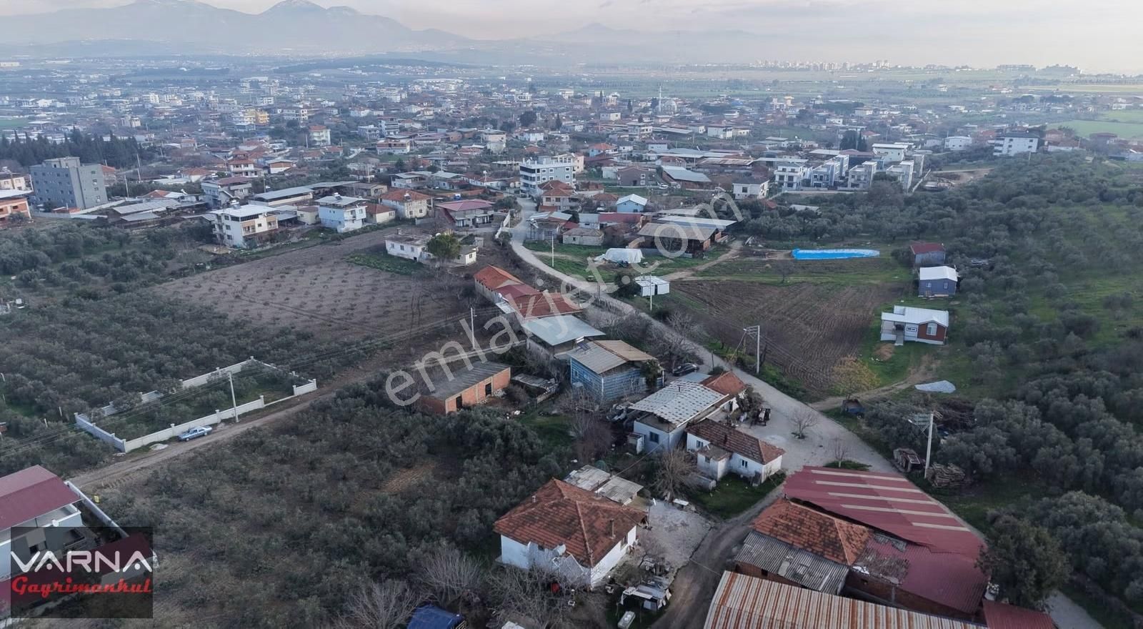 Menderes Oğlananası Satılık 713 M2 Köy İçi Tek Müstakil Arsa - Görsel 3