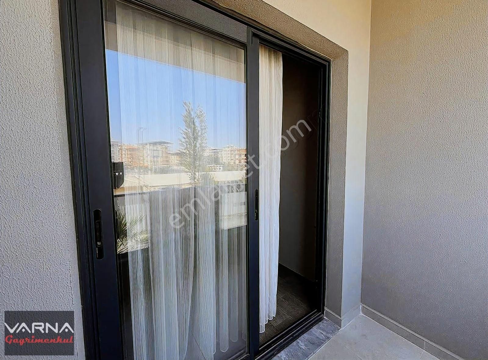 Menderes Cüneytbey Mah. Kiralık 1+1 Eşyalı Ara Kat Daire - Görsel 31