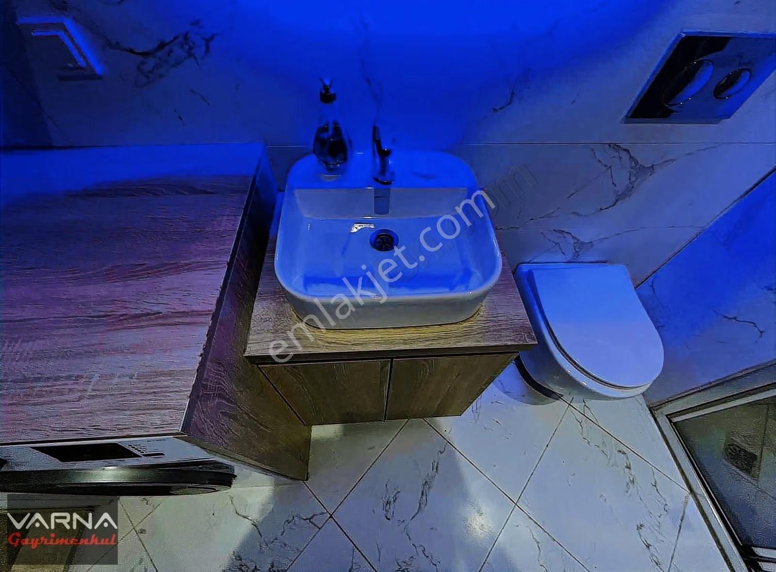 Menderes Cüneytbey Mah. Kiralık 1+1 Eşyalı Ara Kat Daire - Görsel 22