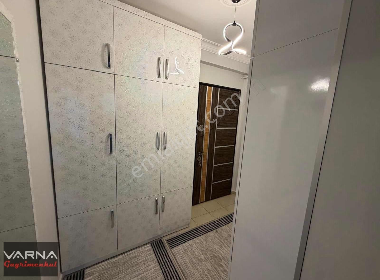 Menderes Mithatpaşa Mahallesi Satılık 3+1 130 M2 Ara Kat Daire - Görsel 7