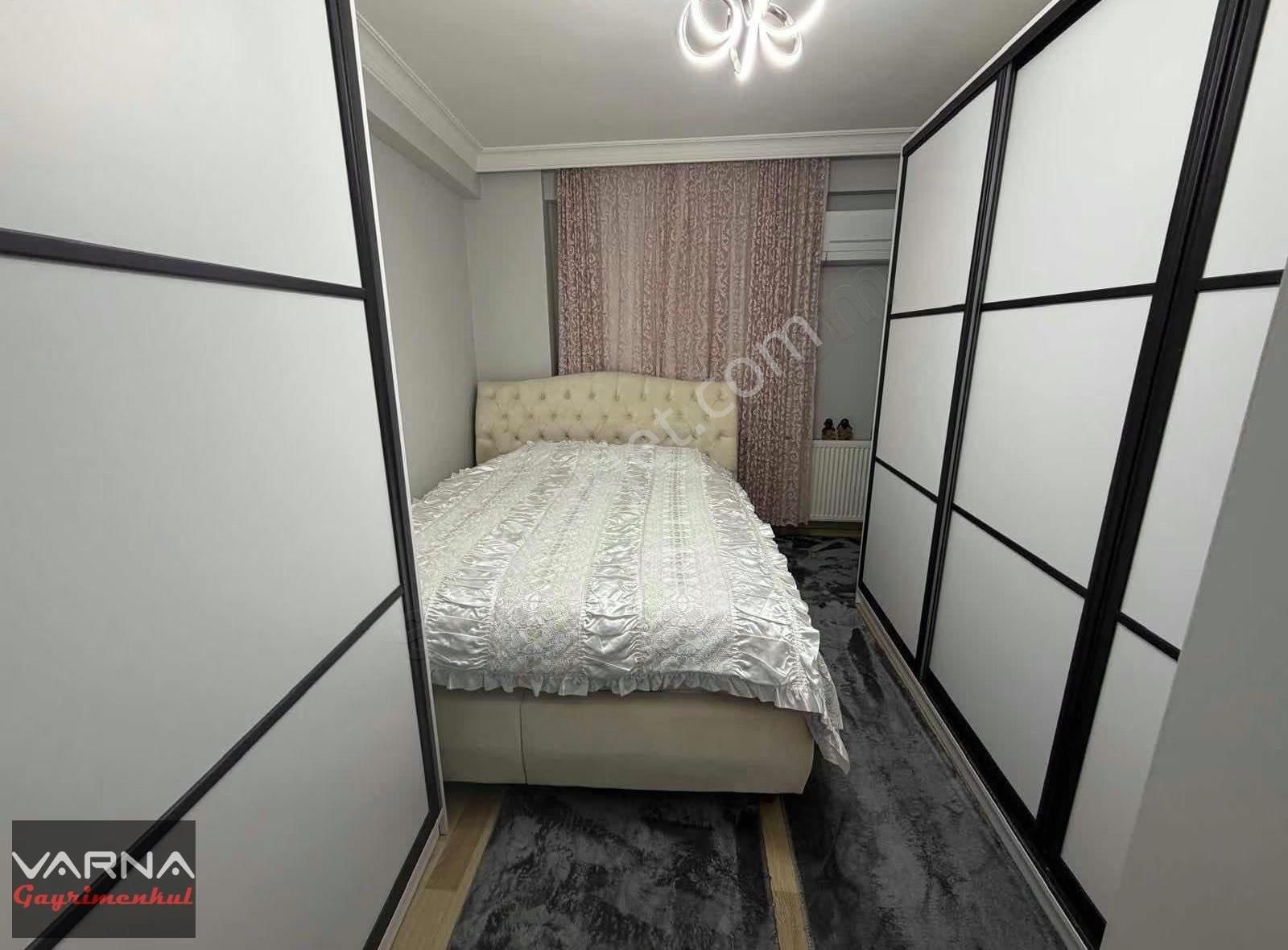 Menderes Mithatpaşa Mahallesi Satılık 3+1 130 M2 Ara Kat Daire - Görsel 4