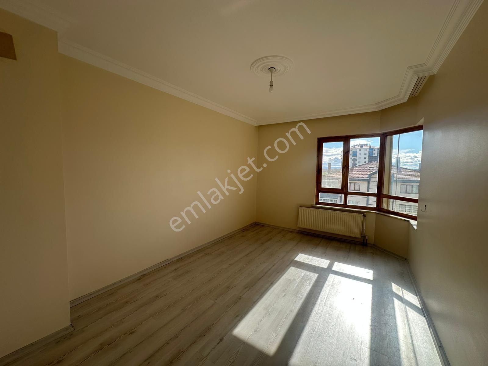 Başağaç Mah.esertepe Sitesinde Asansörlü Kiralık 3+1 Daire - Görsel 19