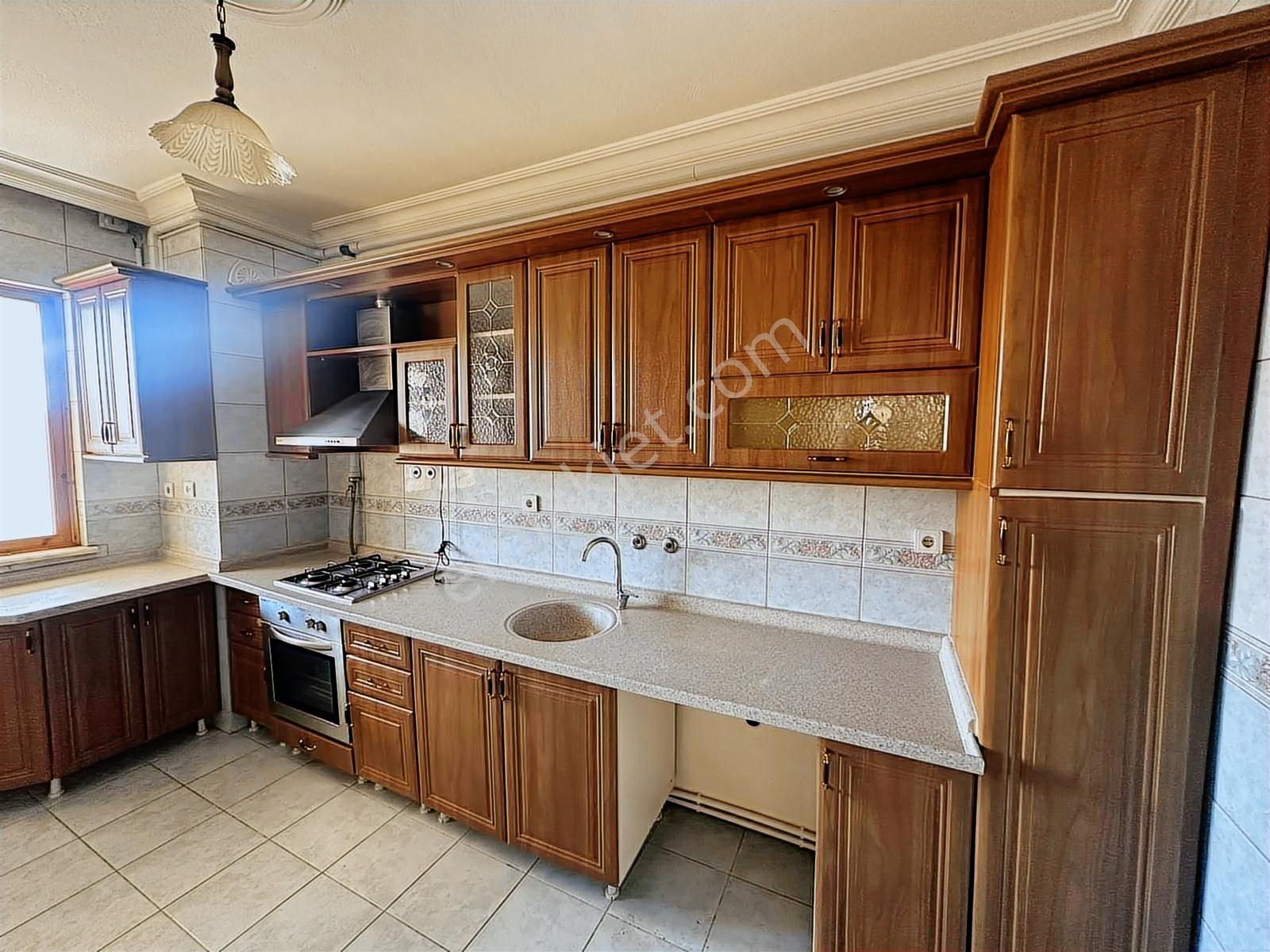 Başağaç Mah.esertepe Sitesinde Asansörlü Kiralık 3+1 Daire - Görsel 27