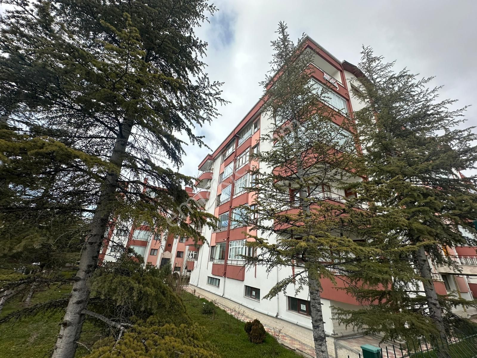 Başağaç Mah.esertepe Sitesinde Asansörlü Kiralık 3+1 Daire - Görsel 7