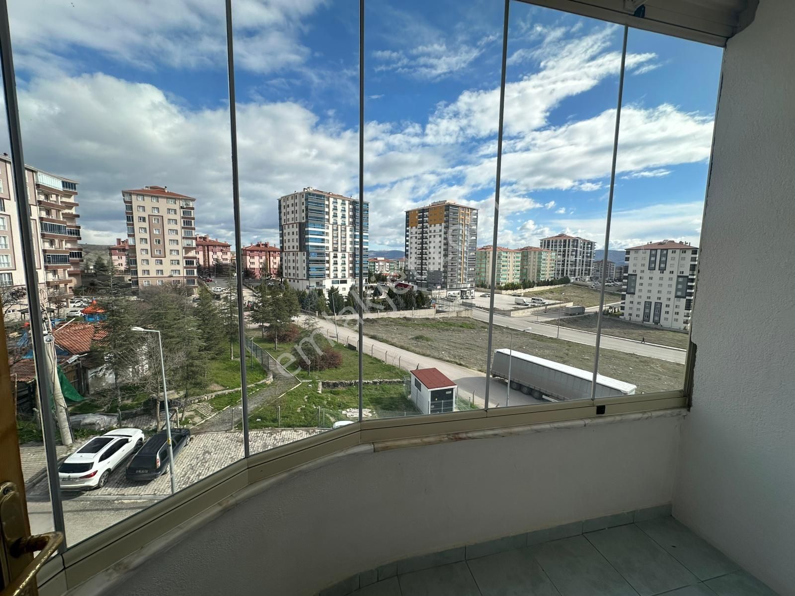 Başağaç Mah.esertepe Sitesinde Asansörlü Kiralık 3+1 Daire - Görsel 14