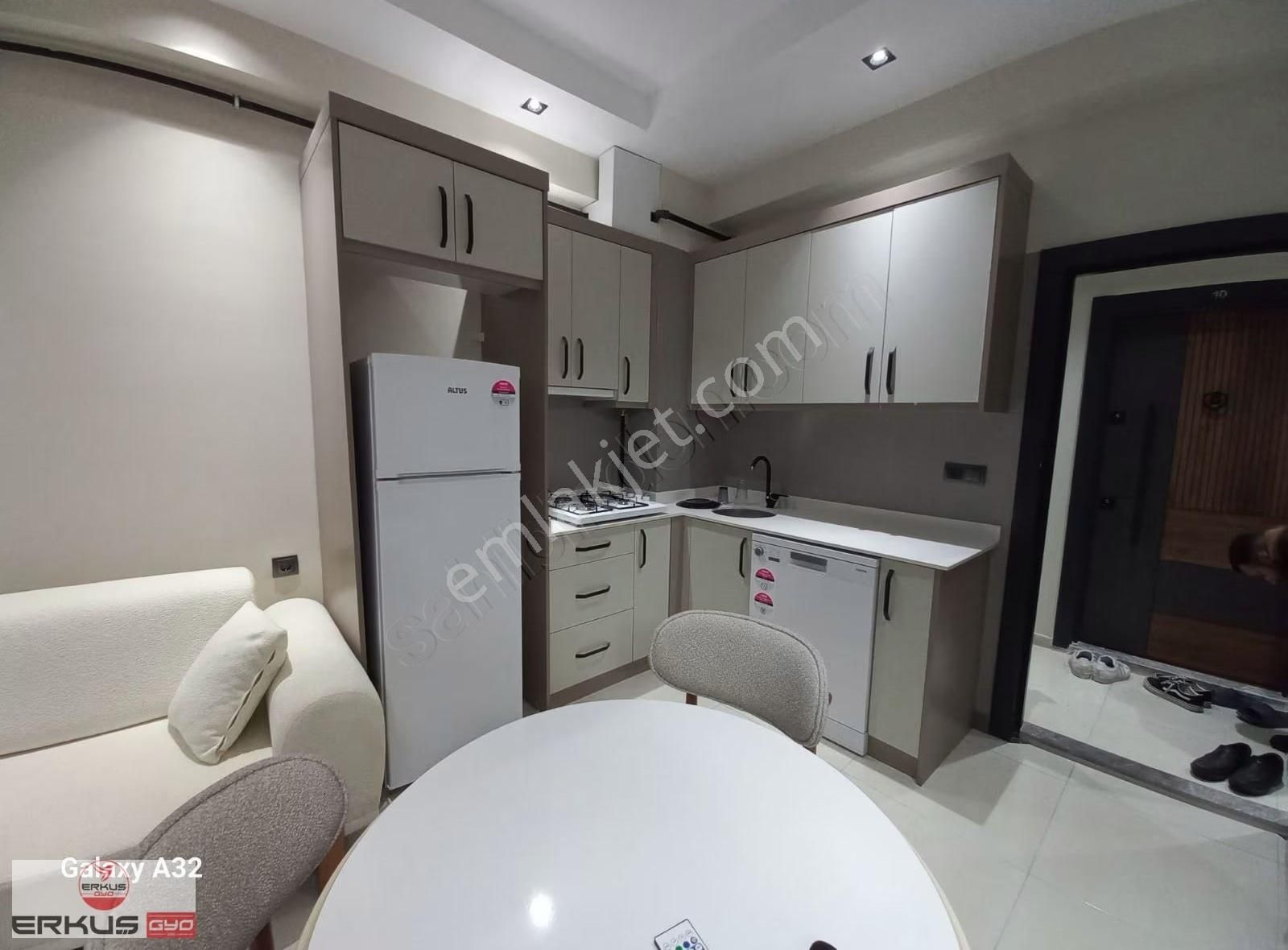 Denizli Asmalıevler Kiralık 65" Tv'li Balkonlu Sıfır 1+1 Apart - Görsel 14