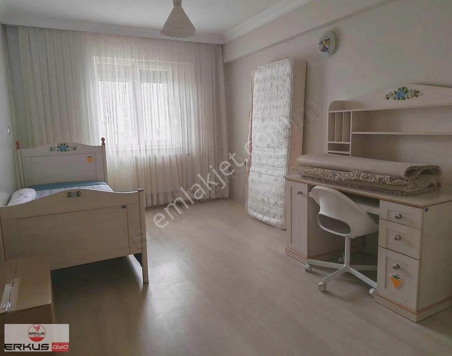 Erkuş Gyo Adalet Mahallesinde Mükemmel Konumda Satılık 3+1 Daire - Görsel 2