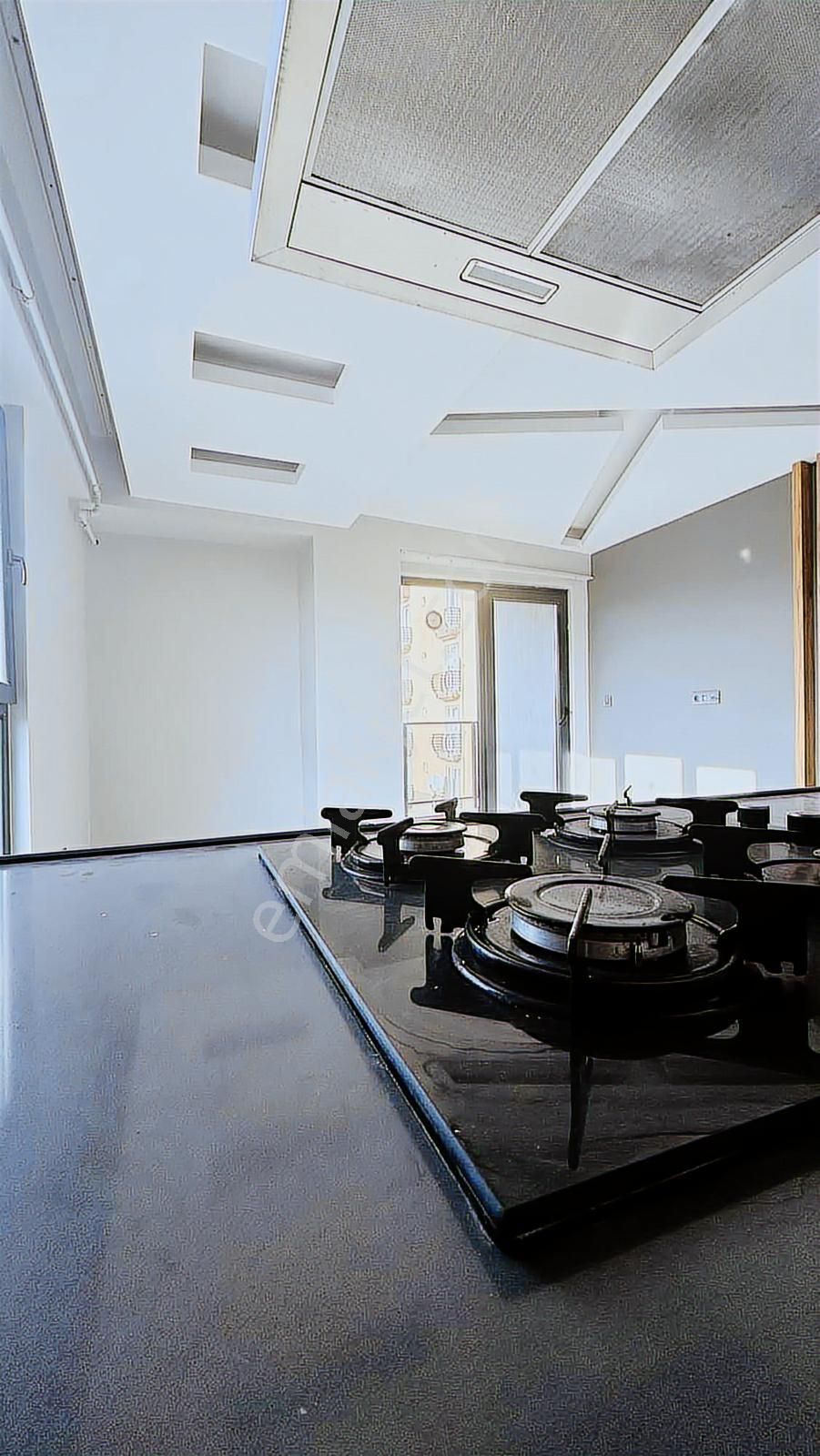 Lozan Cadde Üzeri Ferah Lüx Kiralık 2+1 Daire - Görsel 8