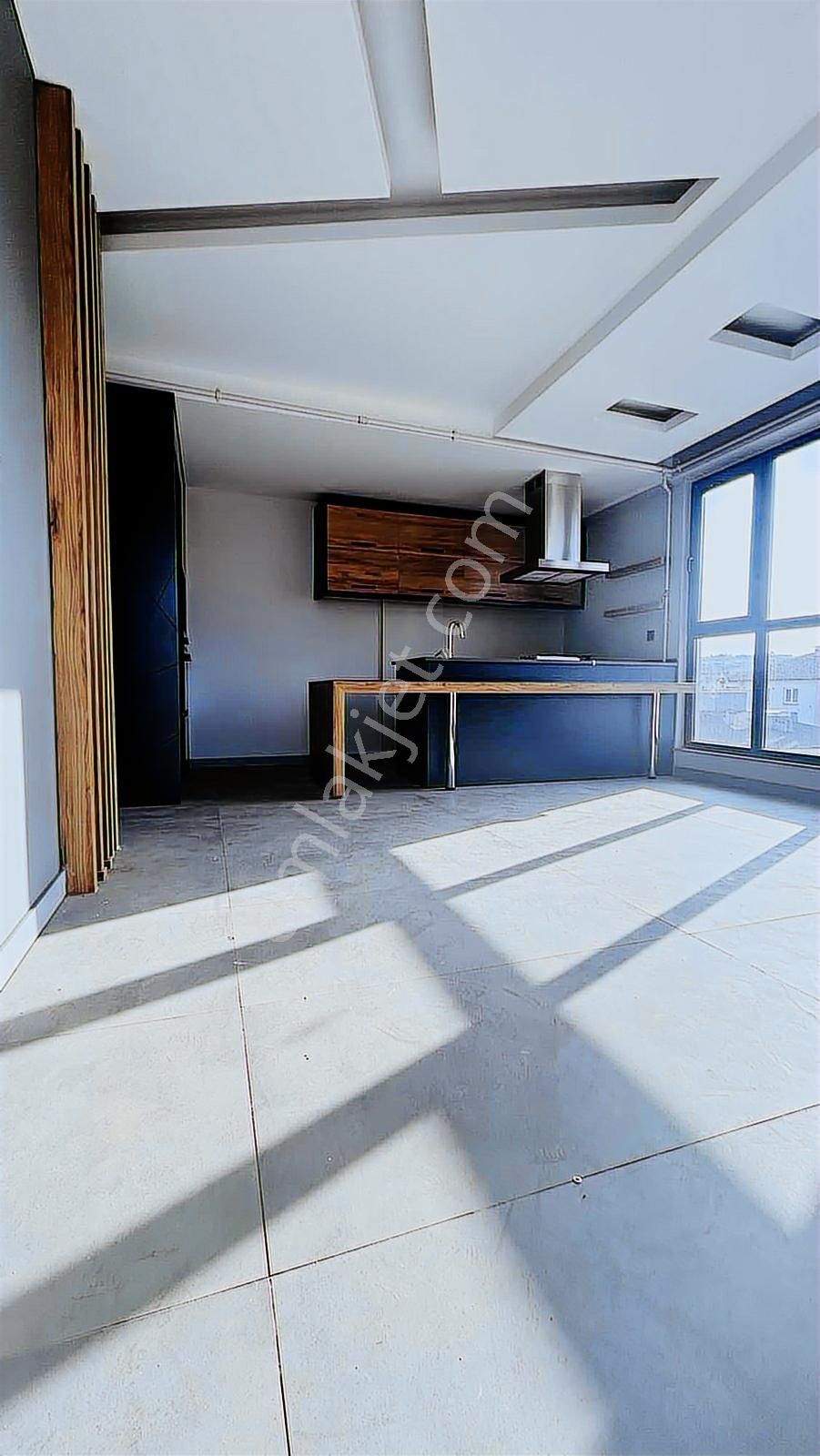 Lozan Cadde Üzeri Ferah Lüx Kiralık 2+1 Daire - Görsel 17