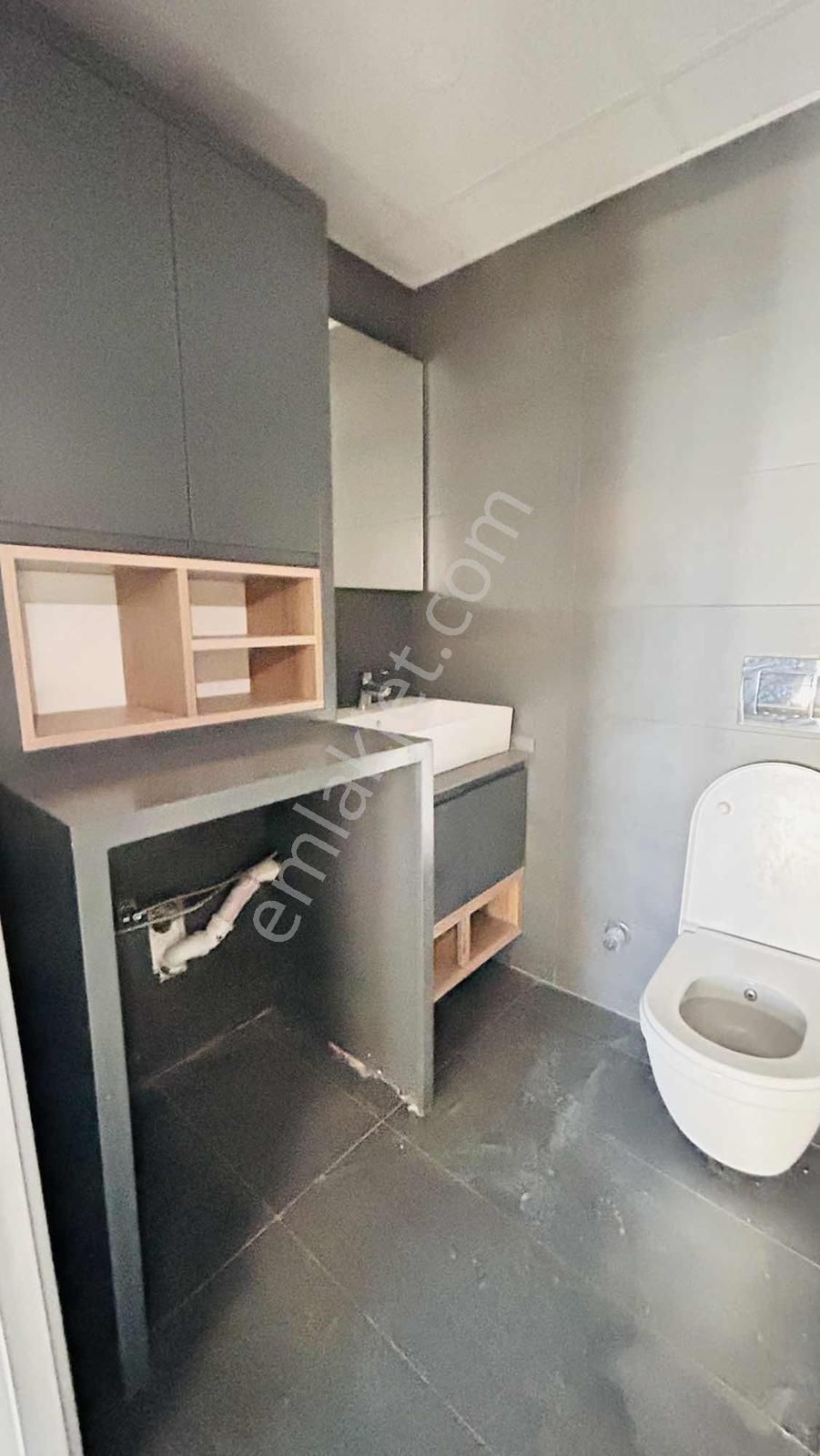 Lozan Cadde Üzeri Ferah Lüx Kiralık 2+1 Daire - Görsel 12