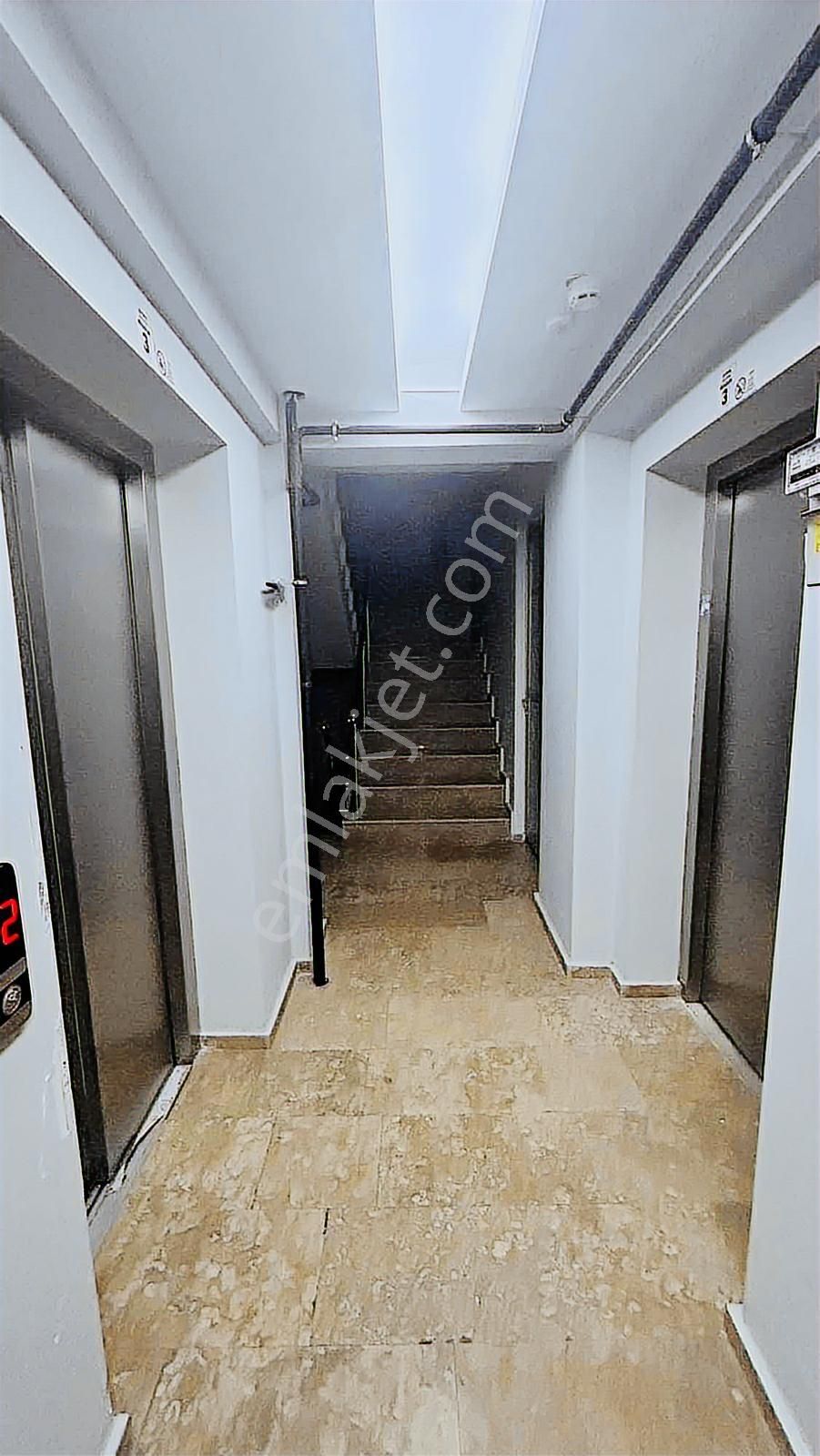 Lozan Cadde Üzeri Ferah Lüx Kiralık 2+1 Daire - Görsel 4