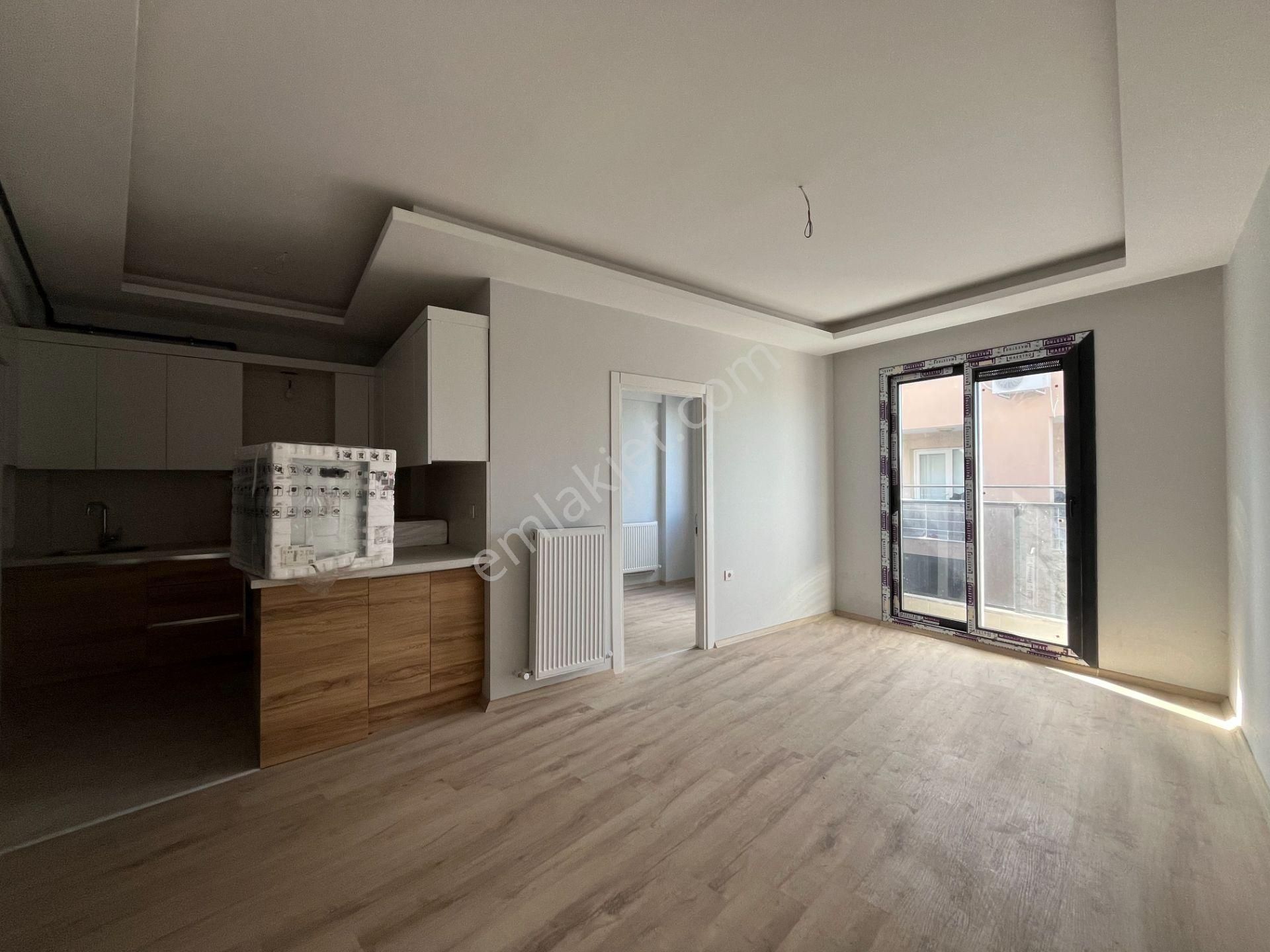 Gümüşpala'da Sağlık Ocağı Yakını, Doğalgazlı 2+1 Satılık Daire