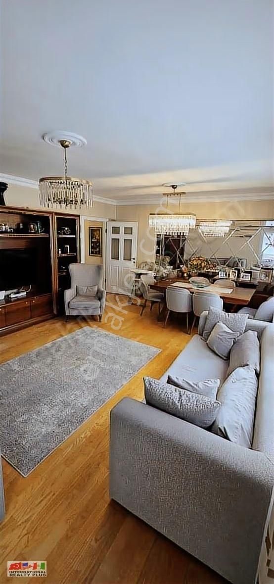 Vıaport'un Karşısında Ekolkent Sitesi Satılık 3+1