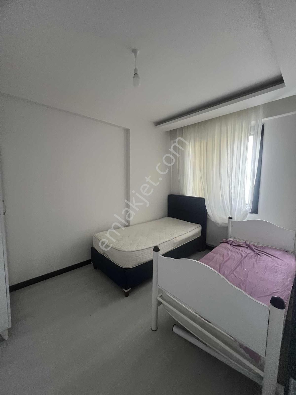 Kulepark~farkıyla~çok~geniş~48~m2net~oturumlu~1+1~eşyalı~satılık - Görsel 3