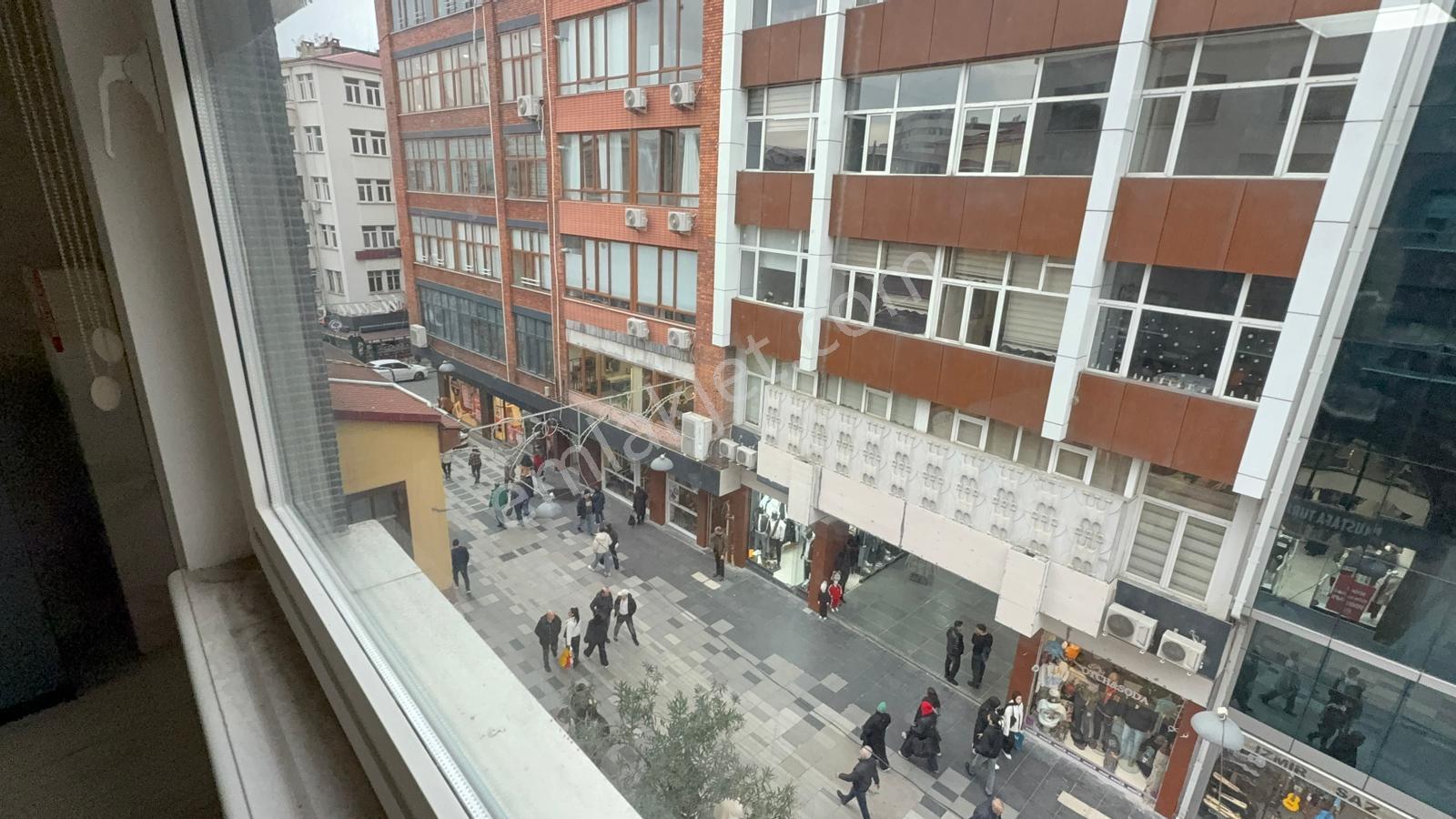 Trabzon Meydan'da Satılık Ofis - Görsel 15