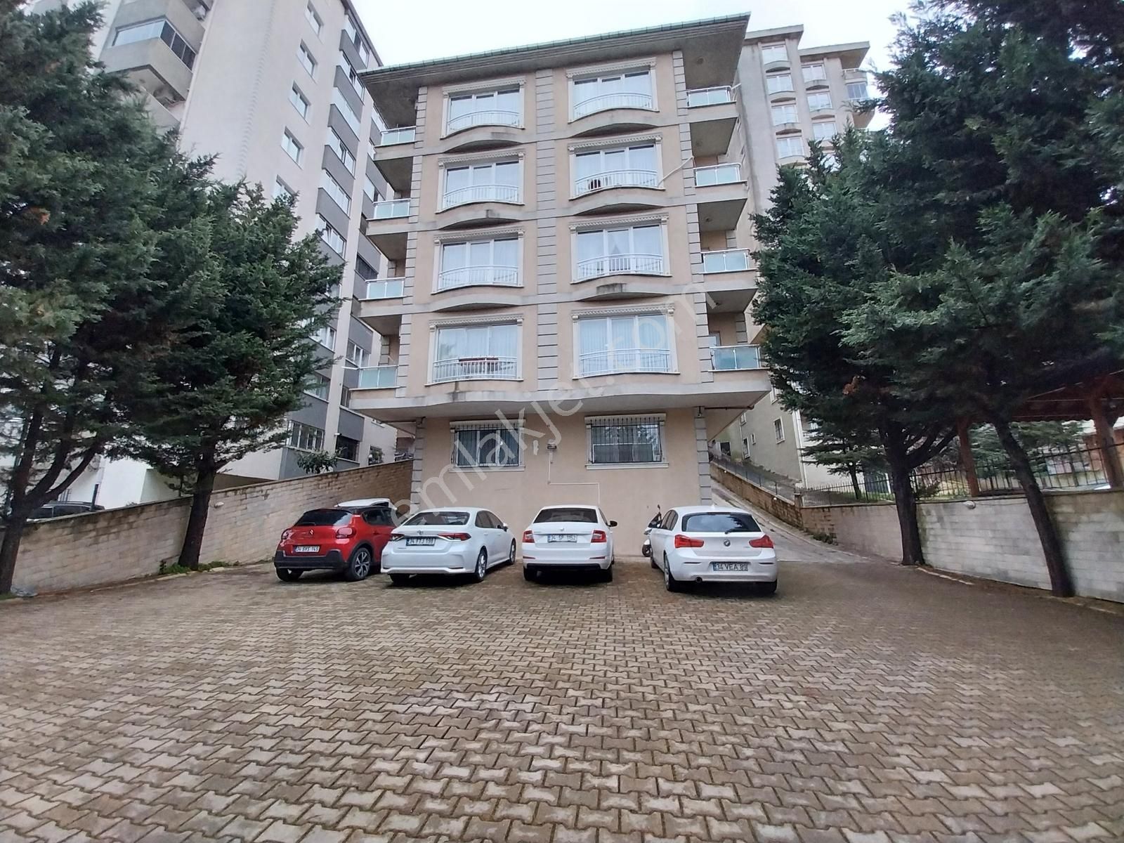 Site Özellikli Binada Önü Açık Ferah Fırsat