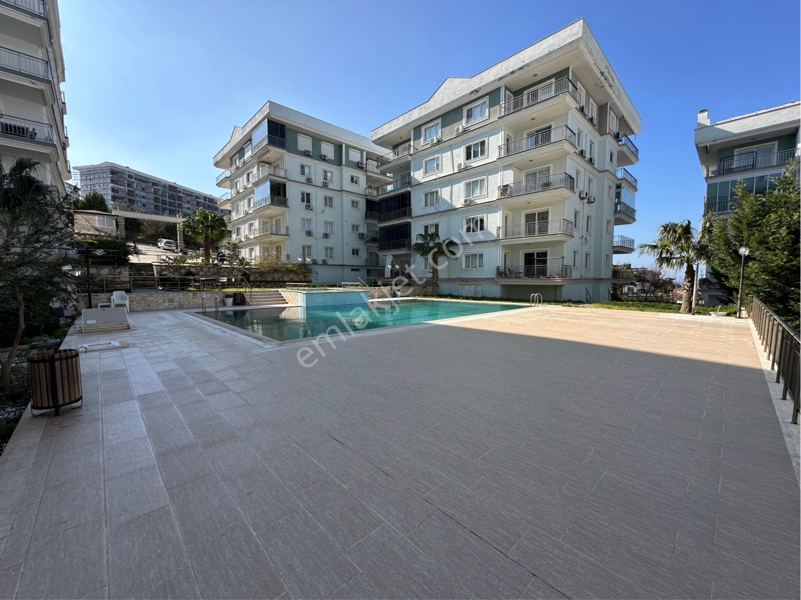 Kuşadası Satılık Deniz Manzaralı 3+1 Daire - Görsel 31