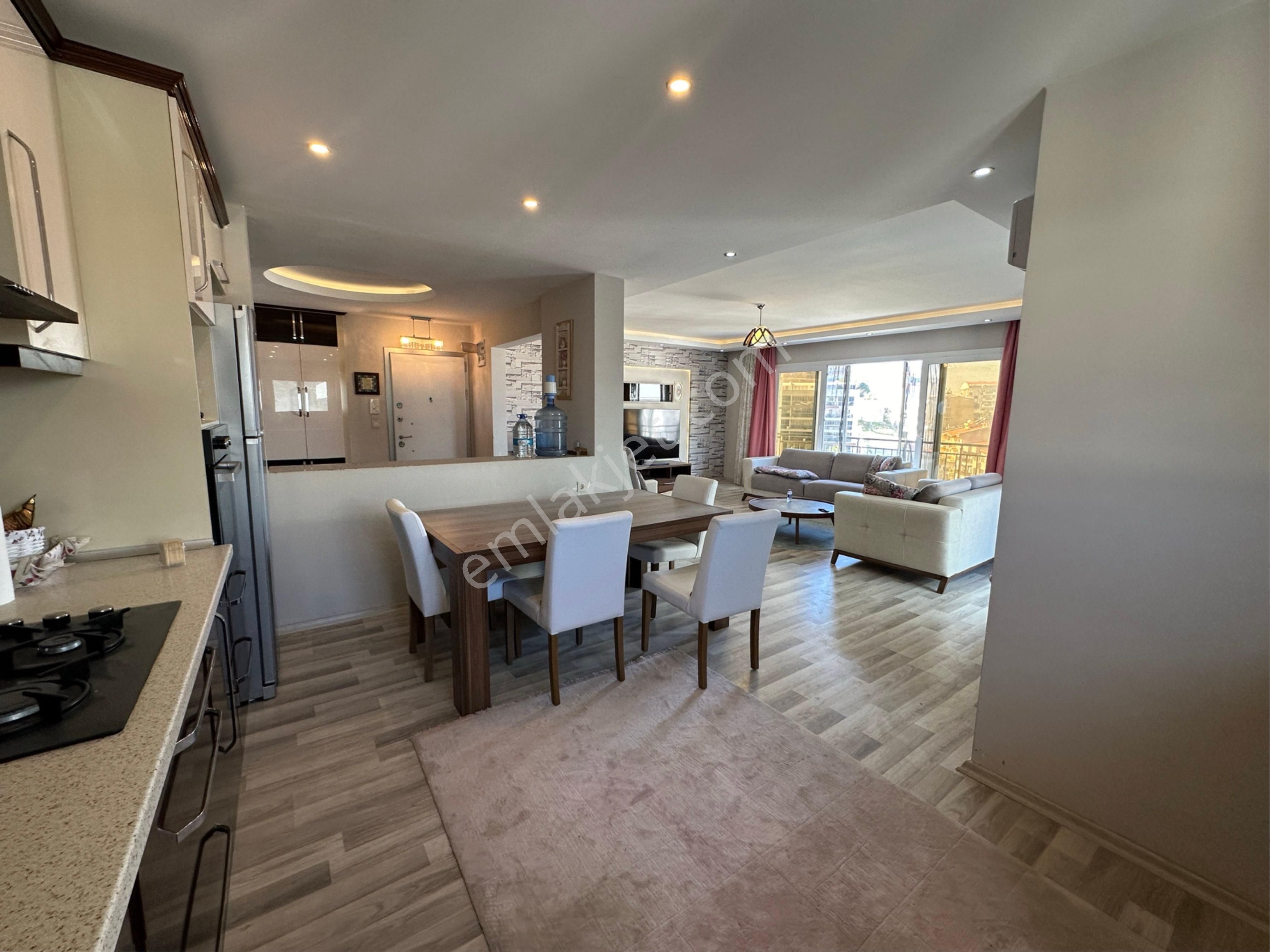 Kuşadası Satılık Deniz Manzaralı 3+1 Daire - Görsel 25