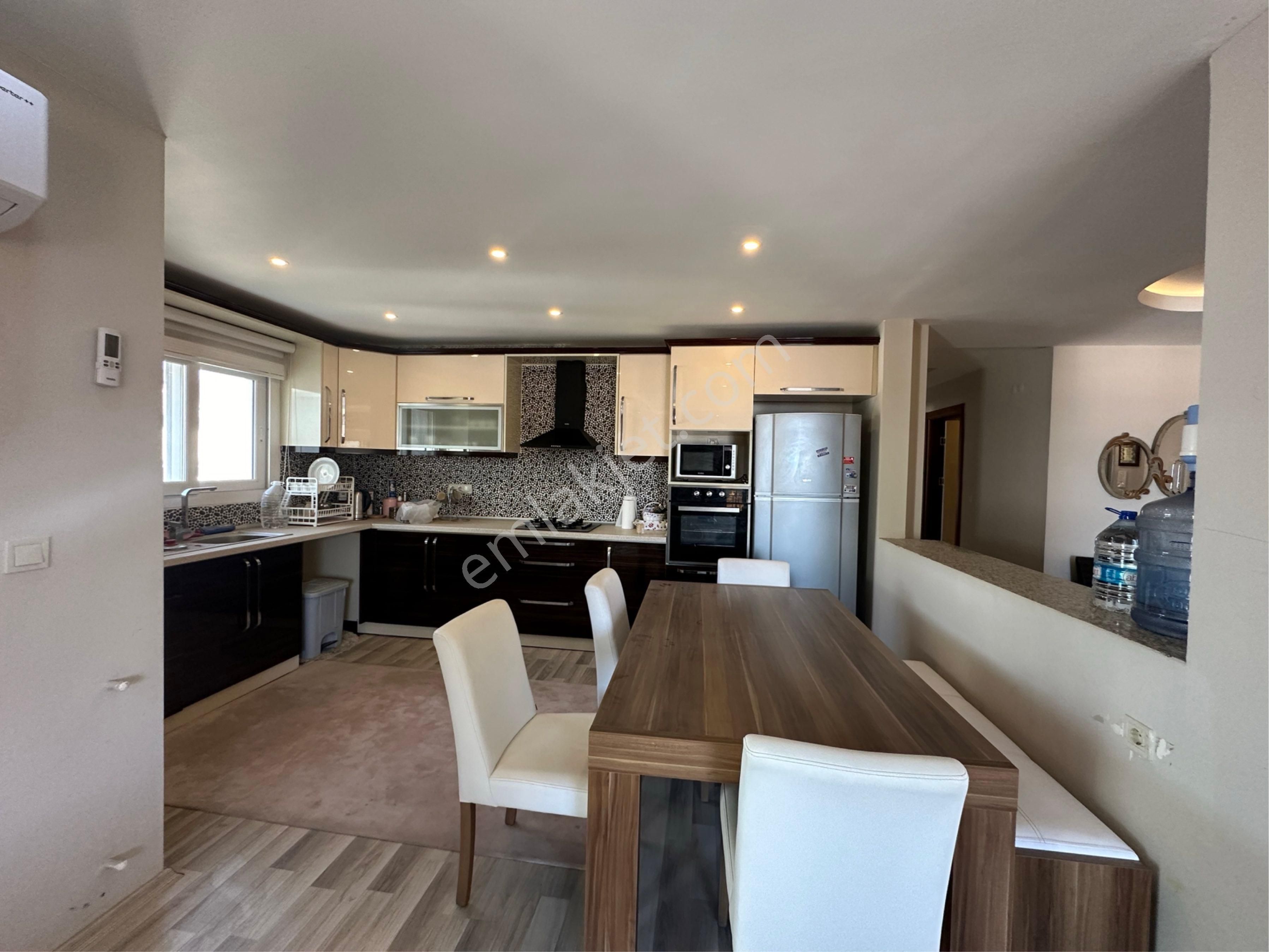 Kuşadası Satılık Deniz Manzaralı 3+1 Daire - Görsel 24