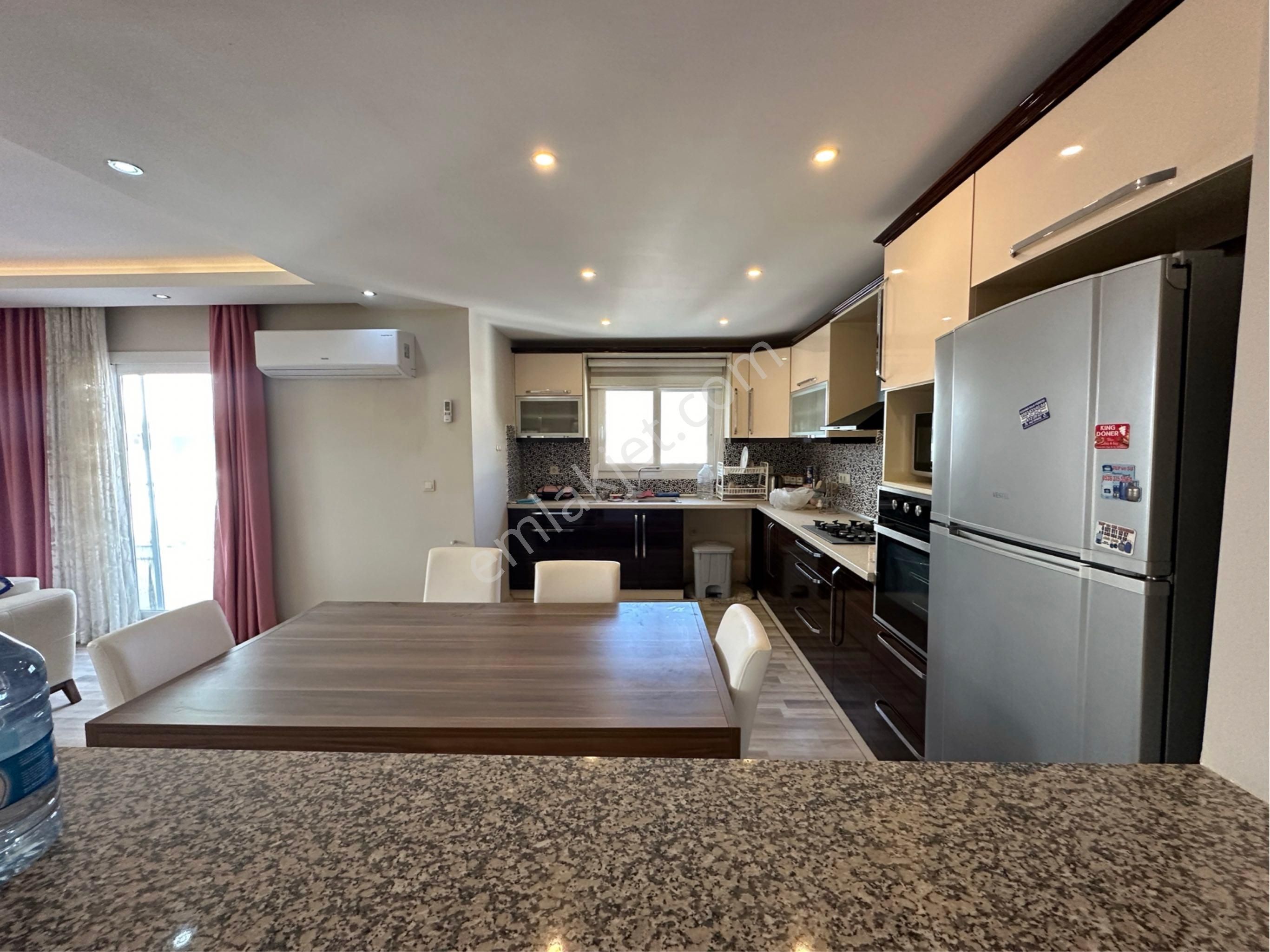 Kuşadası Satılık Deniz Manzaralı 3+1 Daire - Görsel 17