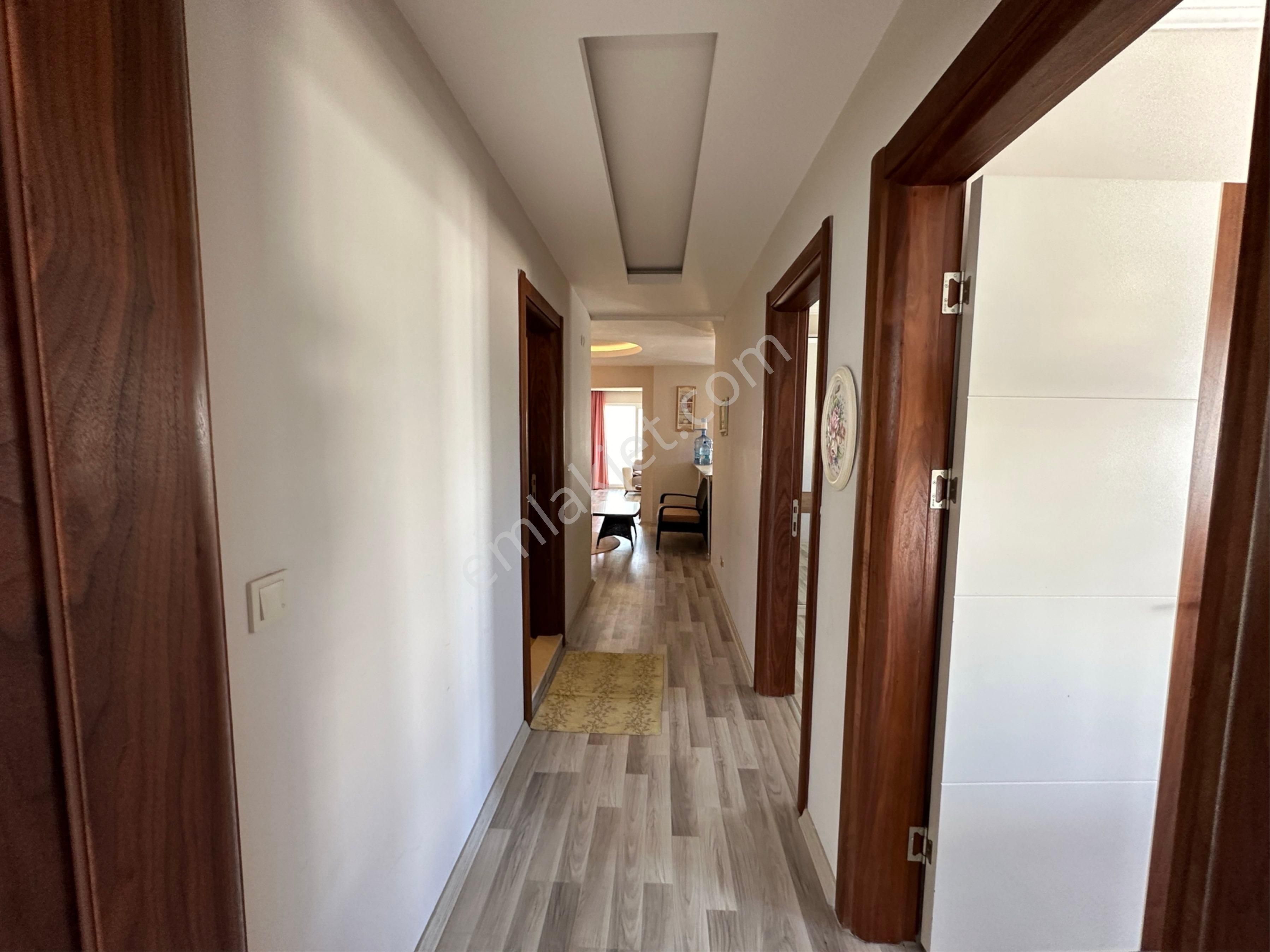 Kuşadası Satılık Deniz Manzaralı 3+1 Daire - Görsel 27