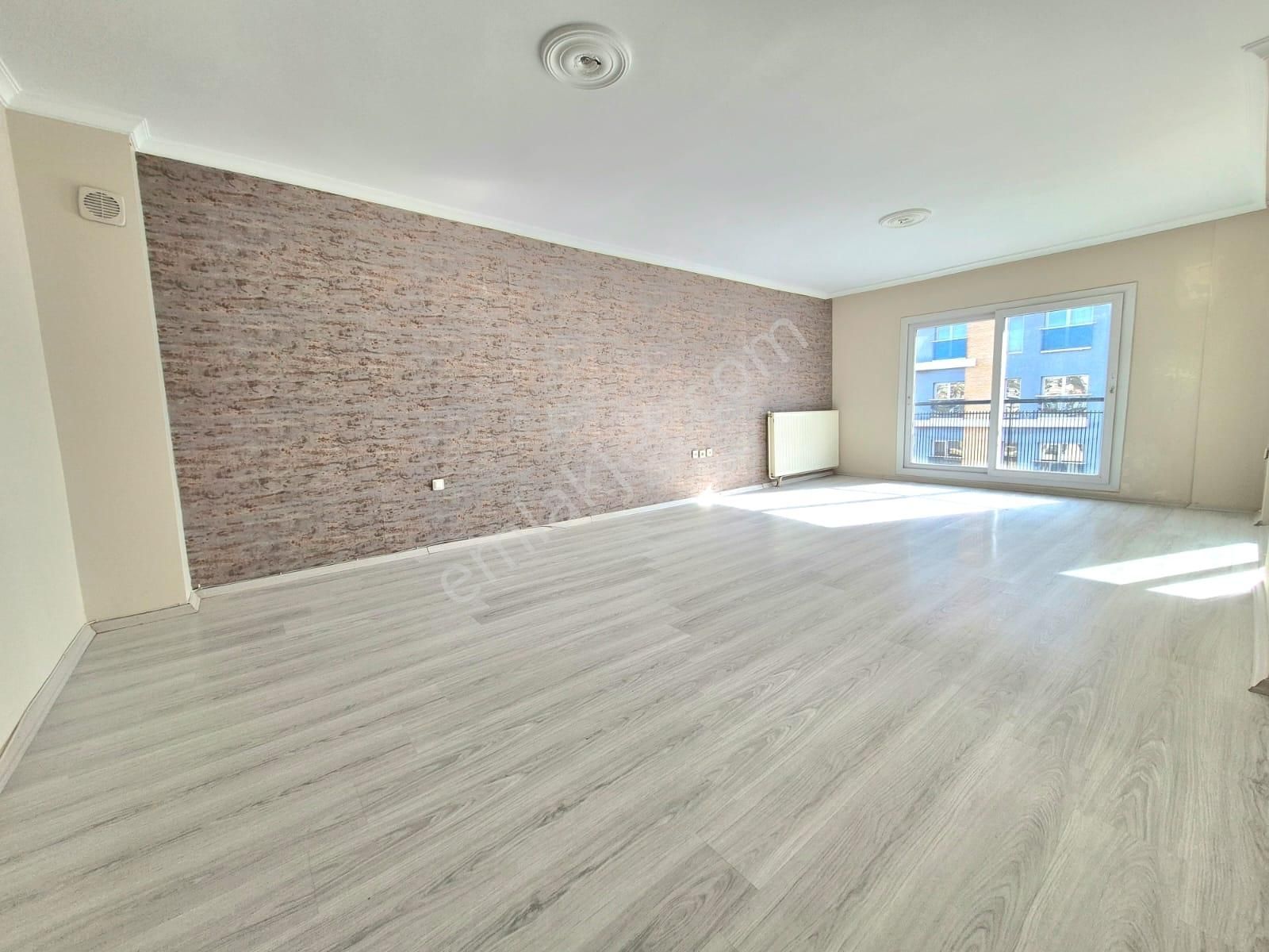 Medicalpoint Hastanesi Yanında Manzaralı Otoparklı 3+1 175 M2 - Görsel 15
