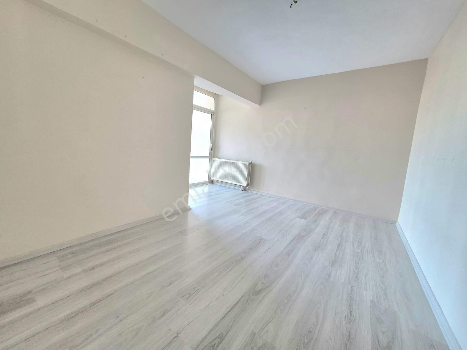 Medicalpoint Hastanesi Yanında Manzaralı Otoparklı 3+1 175 M2 - Görsel 17