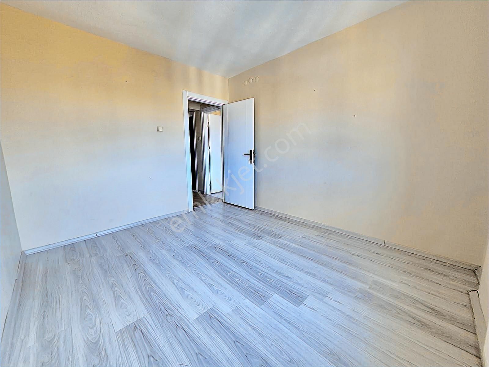 Medicalpoint Hastanesi Yanında Manzaralı Otoparklı 3+1 175 M2 - Görsel 11
