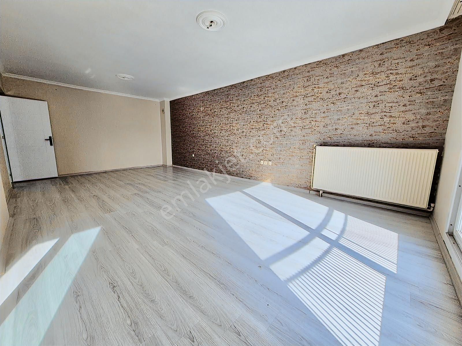 Medicalpoint Hastanesi Yanında Manzaralı Otoparklı 3+1 175 M2 - Görsel 7