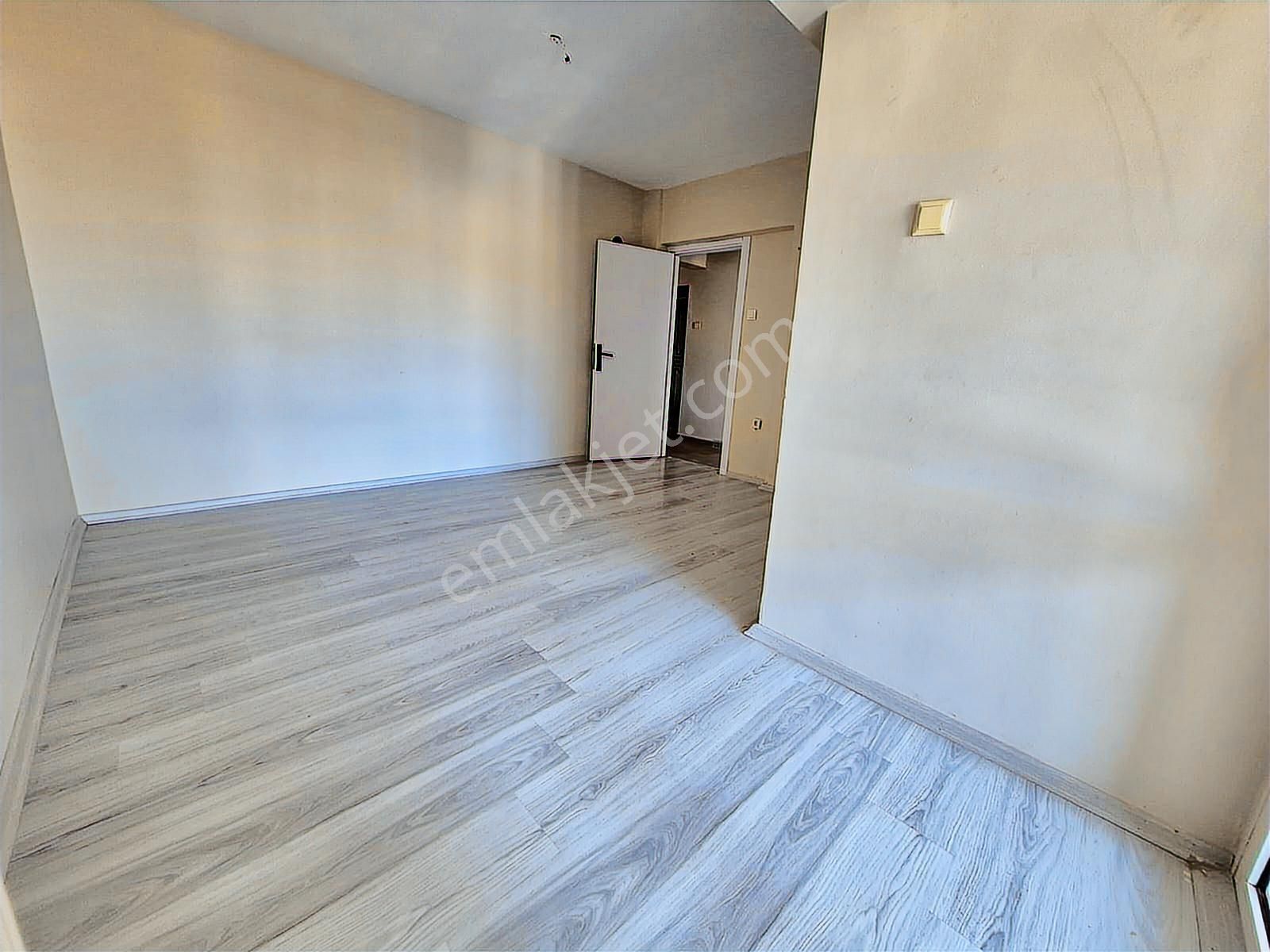 Medicalpoint Hastanesi Yanında Manzaralı Otoparklı 3+1 175 M2 - Görsel 3