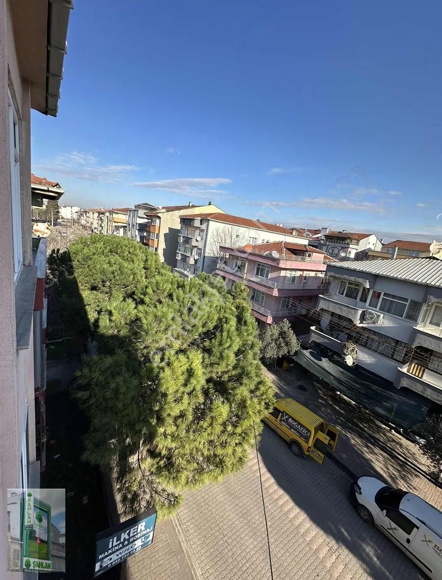 Şahlan Emlaktan Kiralık Cadde Üzeri Daire - Görsel 3