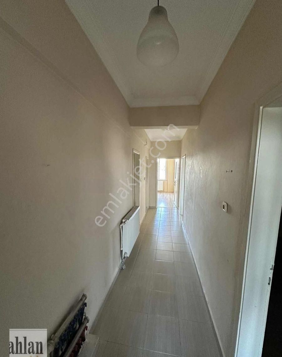 Şahlan Emlaktan Kiralık Cadde Üzeri Daire - Görsel 7