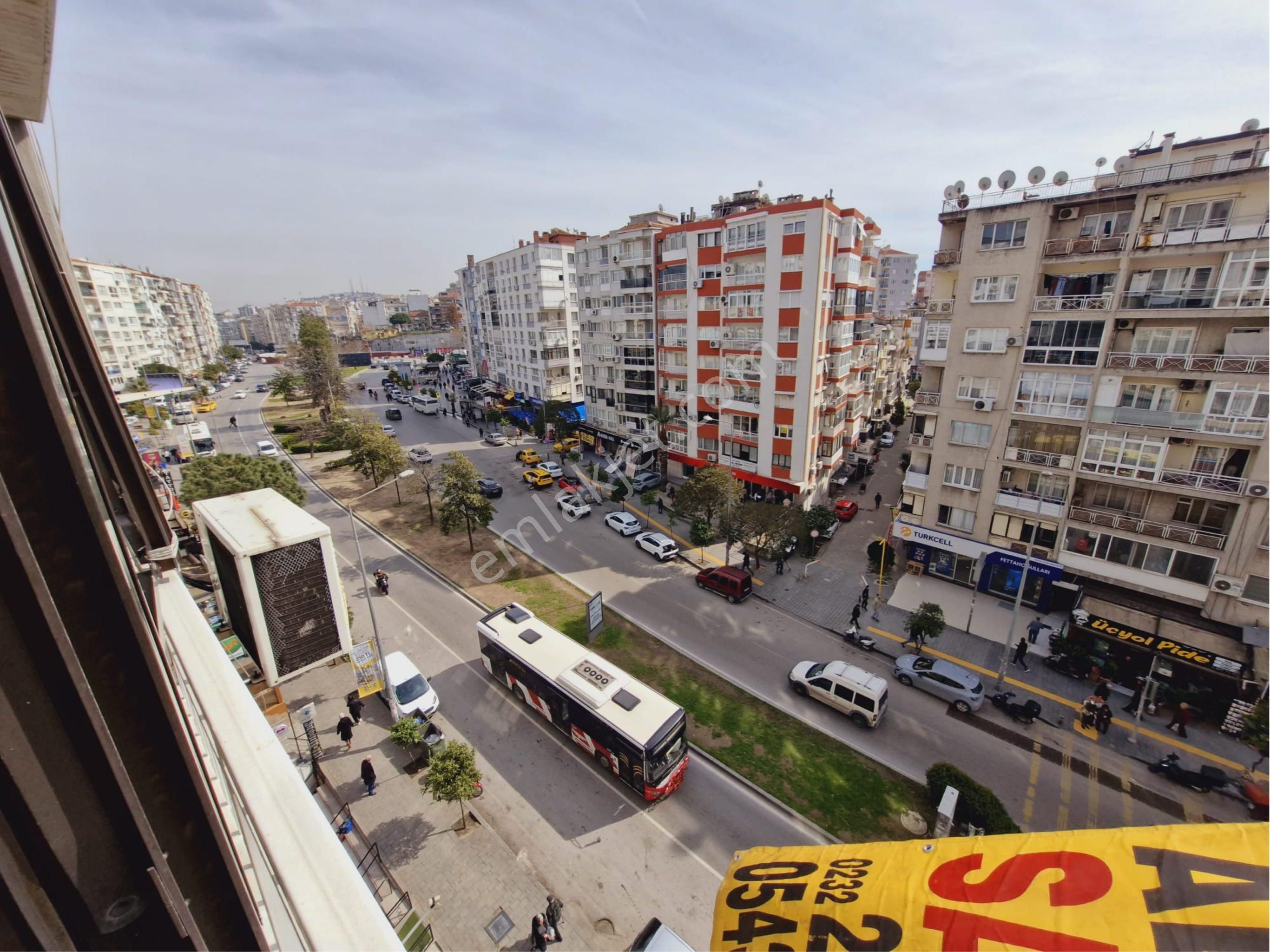 Üçyol Meydanda Cadde Üzeri 3+1 135m2 Arakat Ferah Daire - Görsel 28