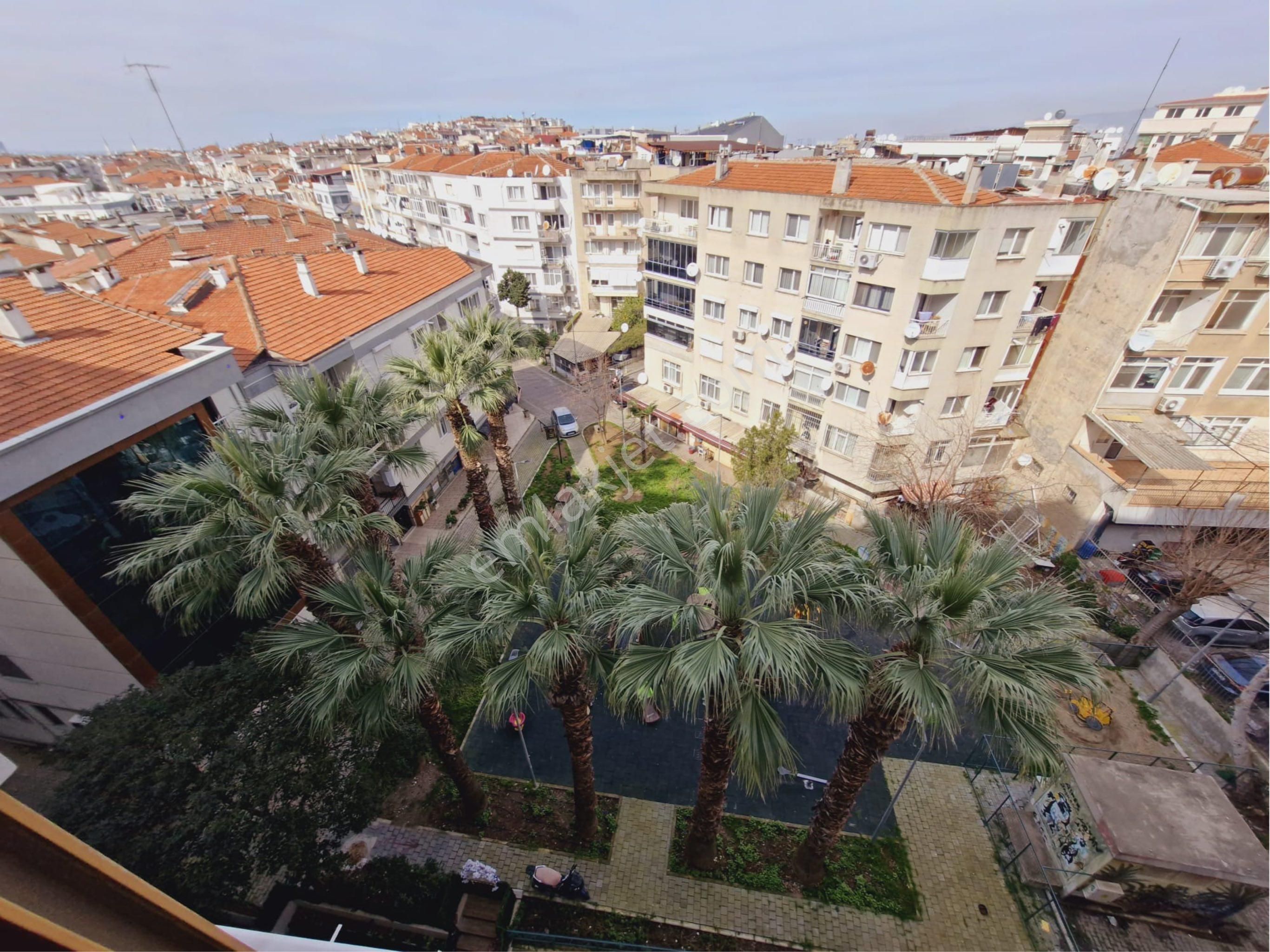 Üçyol Meydanda Cadde Üzeri 3+1 135m2 Arakat Ferah Daire - Görsel 30