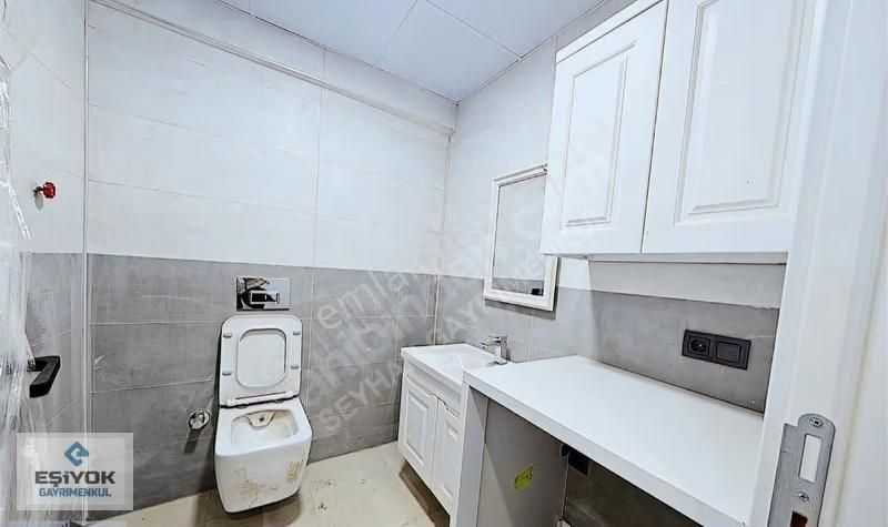 Torbalı Ayrancılar Inonu Mah.de Havuzlu Sıtede Kıralık 1+1 - Görsel 3