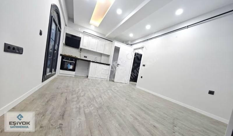 Torbalı Ayrancılar Inonu Mah.de Havuzlu Sıtede Kıralık 1+1