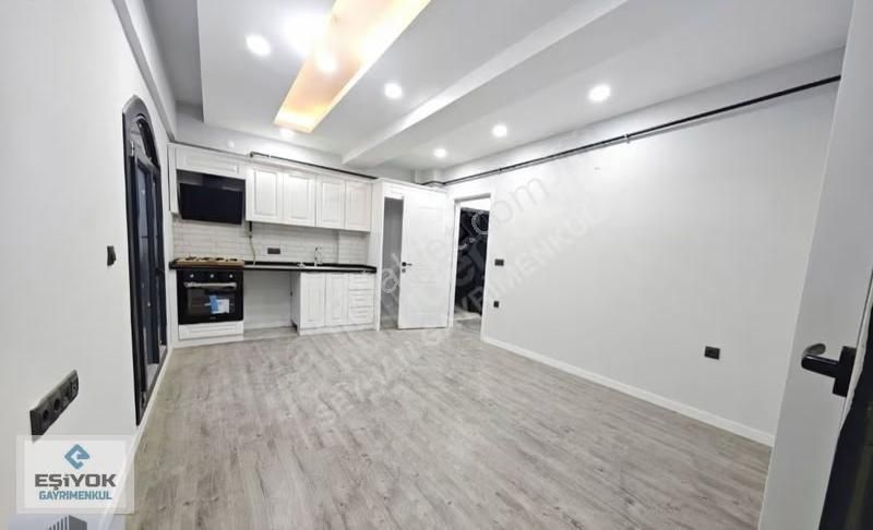 Torbalı Ayrancılar Inonu Mah.de Havuzlu Sıtede Kıralık 1+1 - Görsel 7