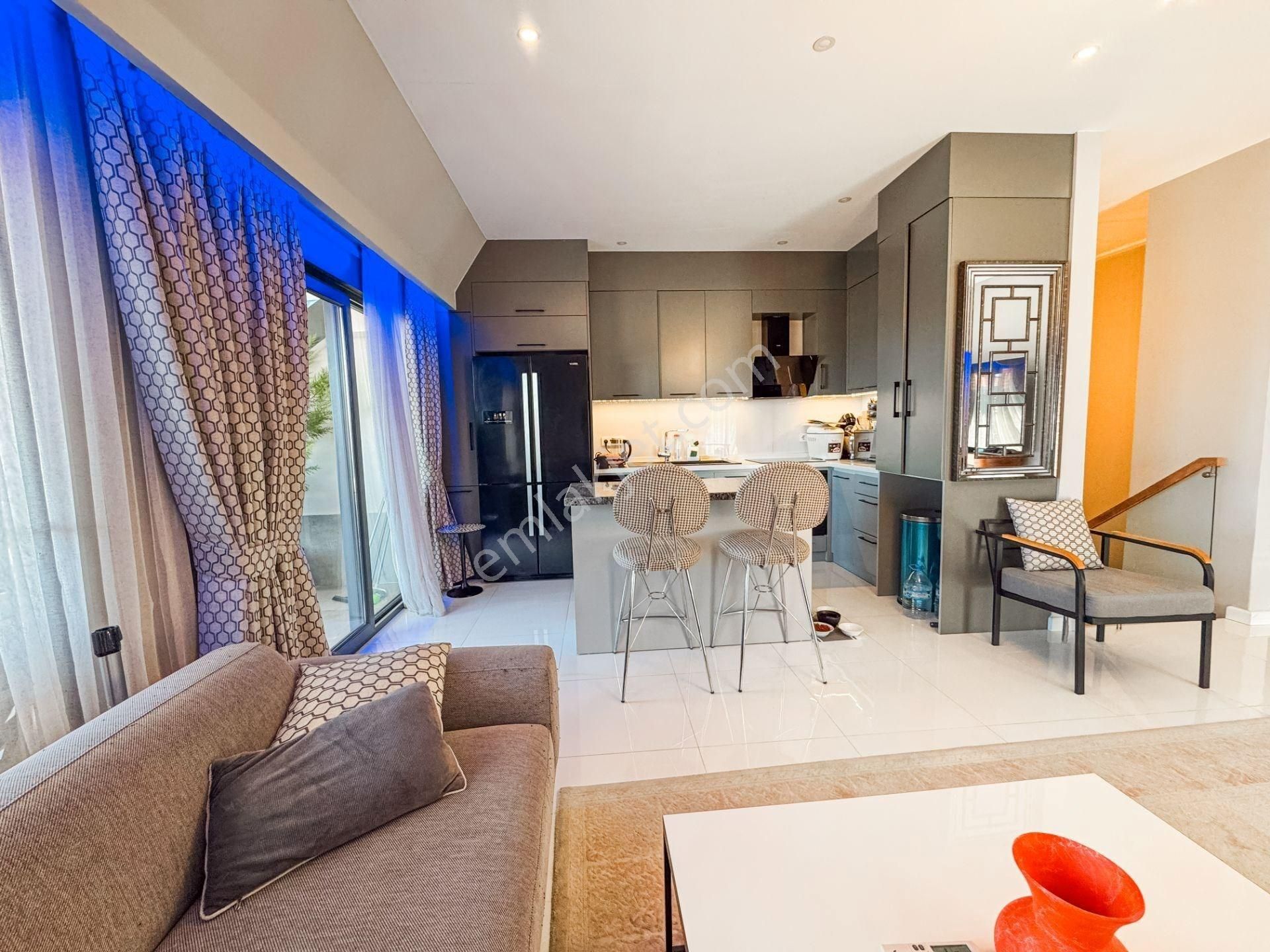 Alanya Güllerpinarı’nda| Eşyalı 2+1 Dubleks | Deniz Manzaralı Satılık Daire - Görsel 4