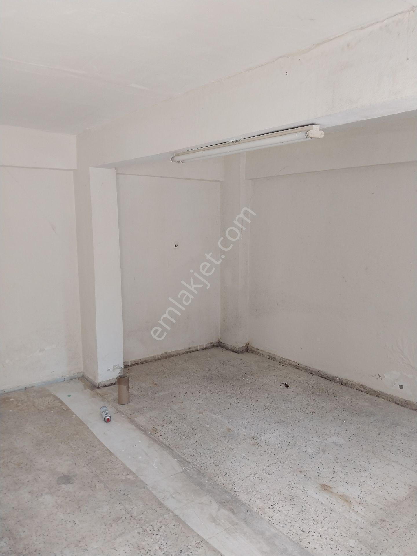 Tekirdağ Süleymanpaşa Gayrimenkulden Kiralık Dükkan 4000tl Kirası Ortacami Mah Selvi Sok 20 M2 - Görsel 3