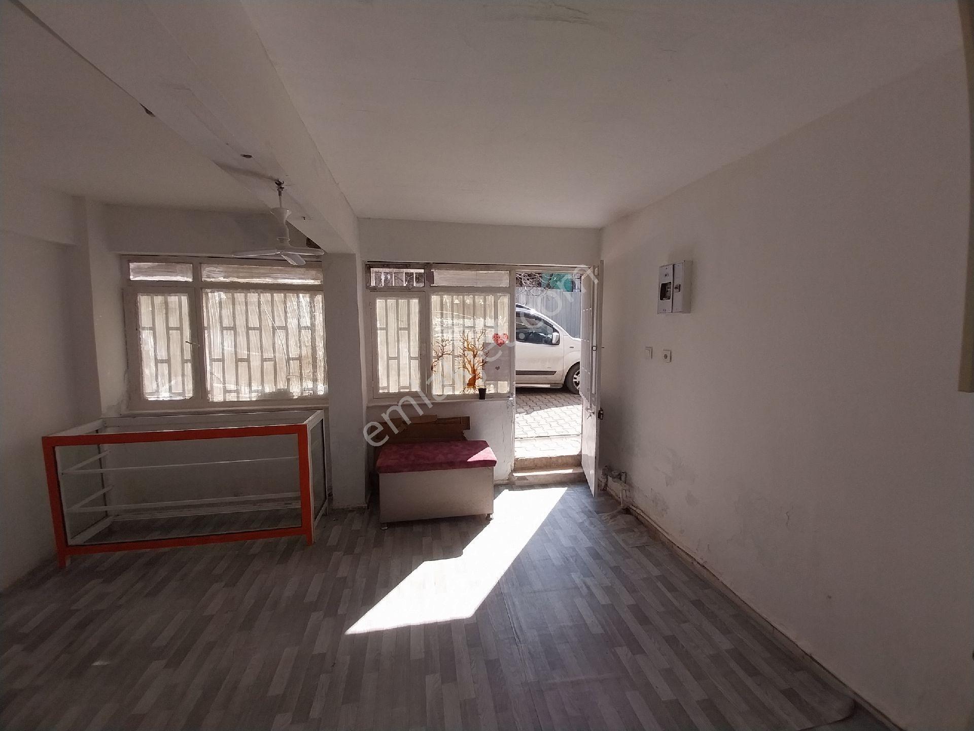 Tekirdağ Süleymanpaşa Gayrimenkulden Kiralık Dükkan 4000tl Kirası Ortacami Mah Selvi Sok 20 M2 - Görsel 22