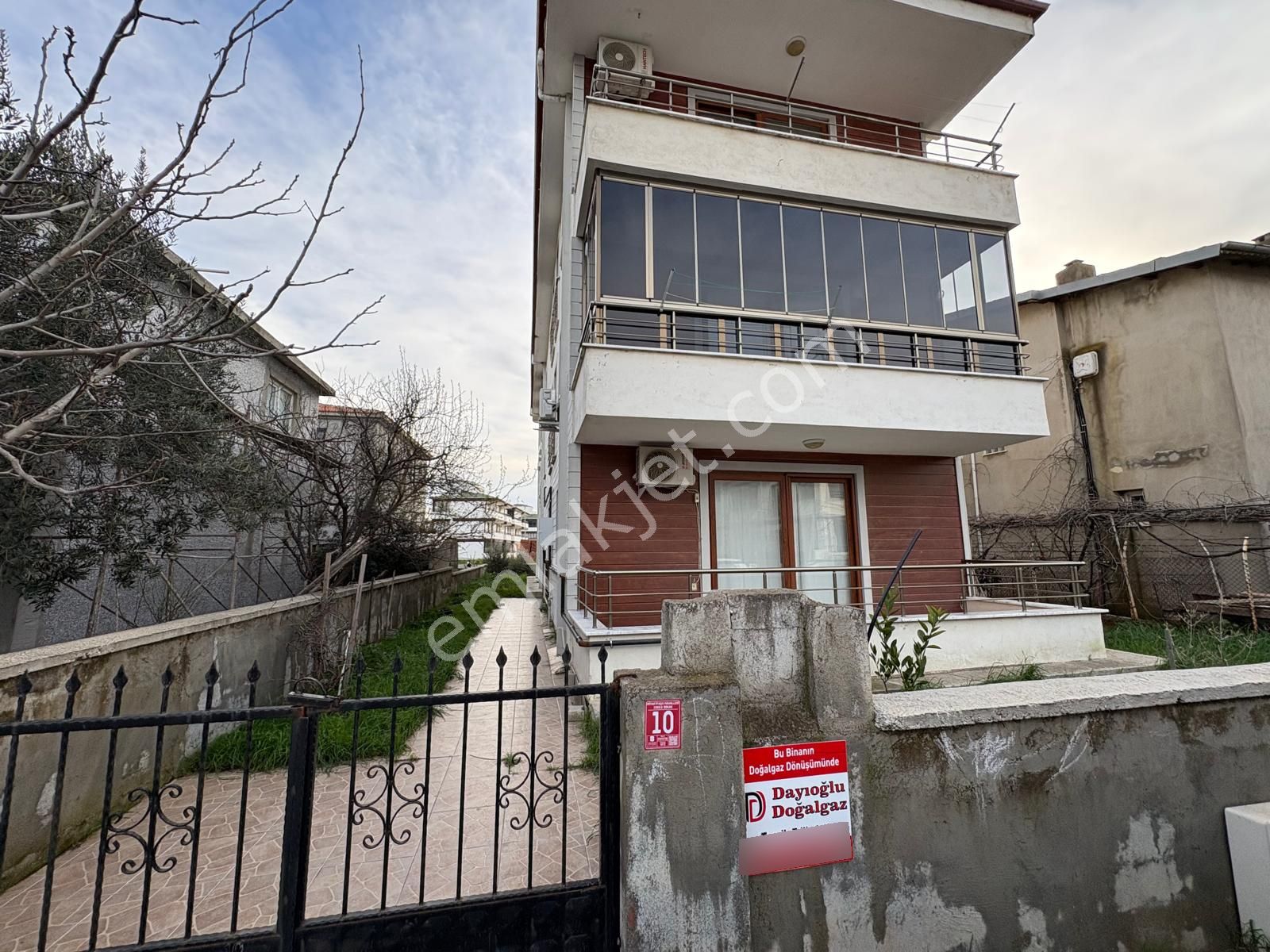 Gömeç Mithatpaşa Mah'de 2+1 Kiralık Daire