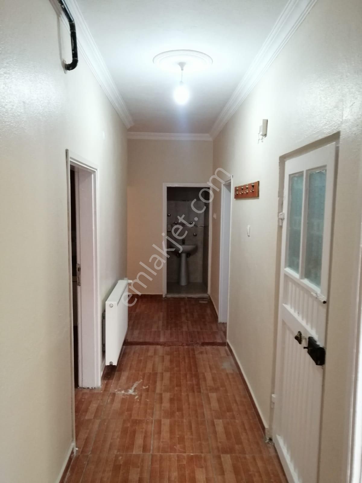 Adana Sarıçamda Kozan Yolunda Müstakil Tek Katlı Kiralık Doğalgazlı Kombili Kiralık Daire 3+1 - Görsel 6