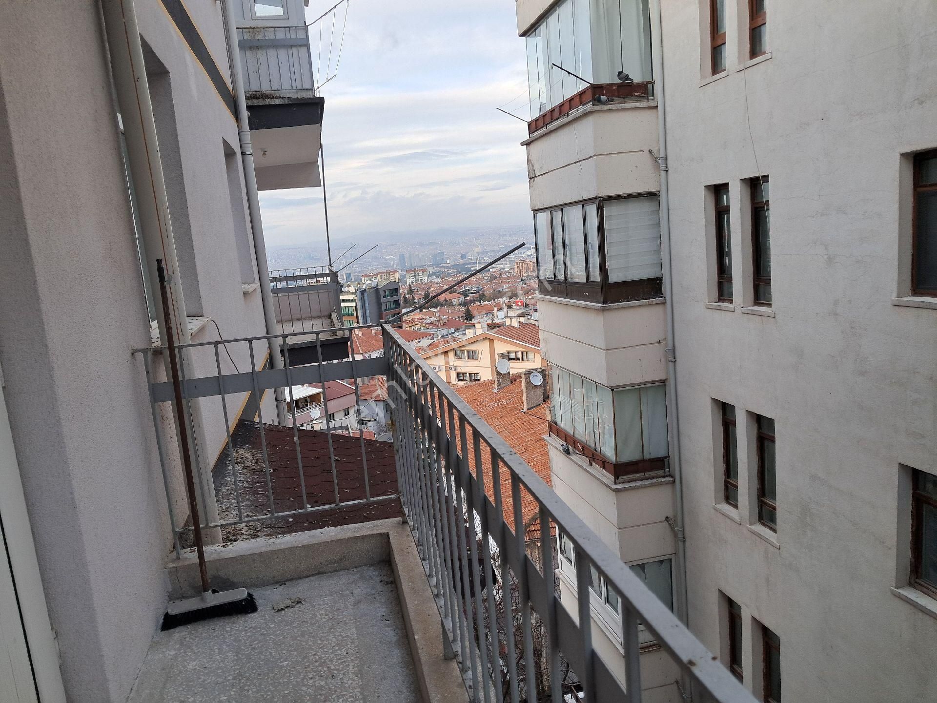 Dikmen Cadde Yakın Muhteşem Ankara Manzaralı 3+1 Satılık Daire - Görsel 20