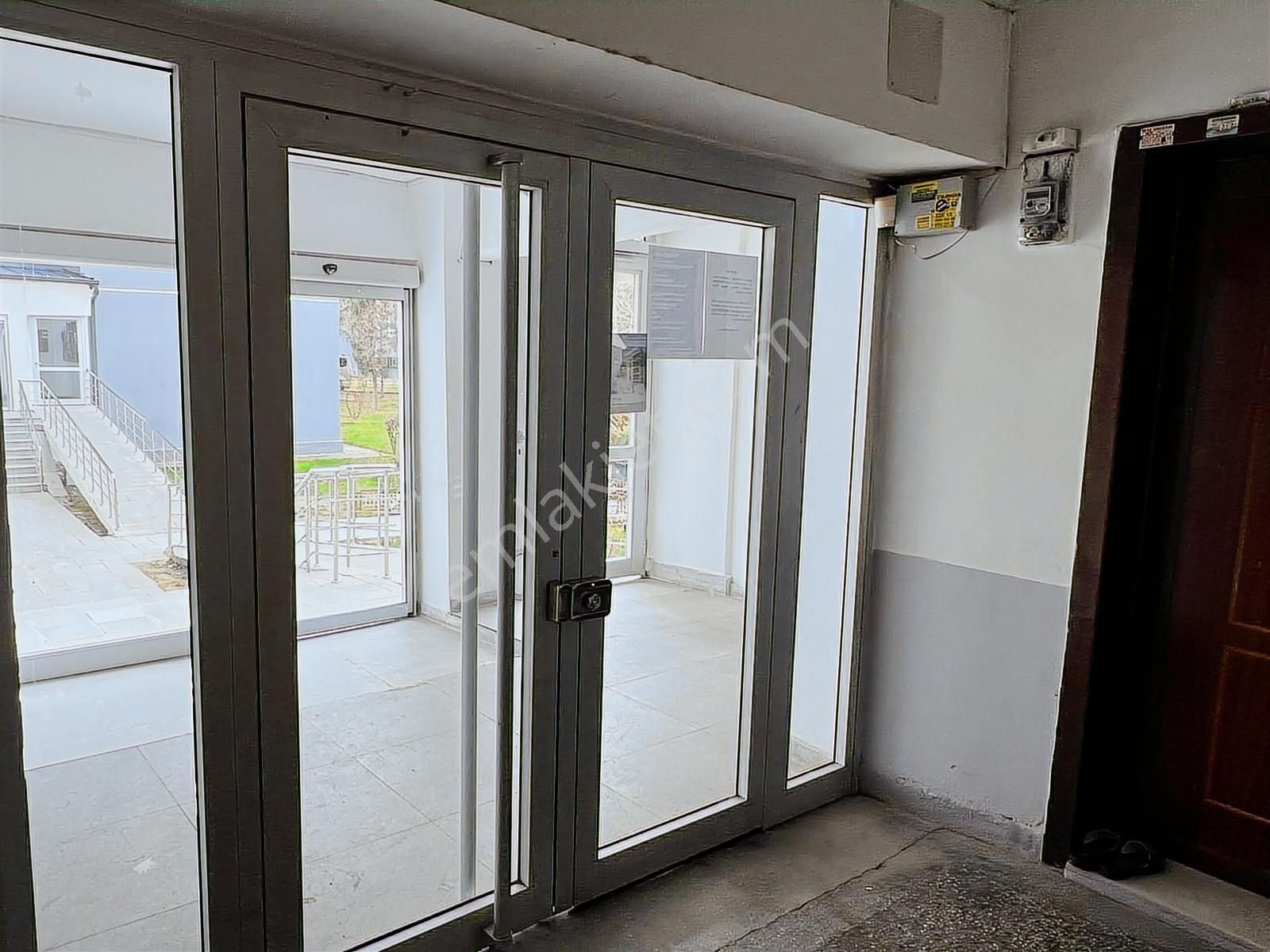 Emekevler Sitesinde 2+1 Full Yapılı Üst Kat Merkezi Sistem - Görsel 16